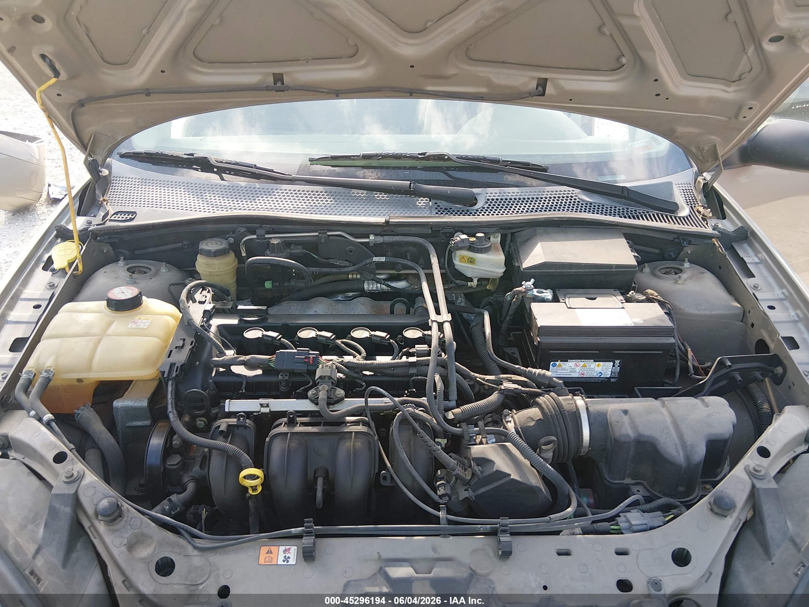 2005 Ford Focus Zx4 Бежевый vin: 1FAFP34N65W179443
