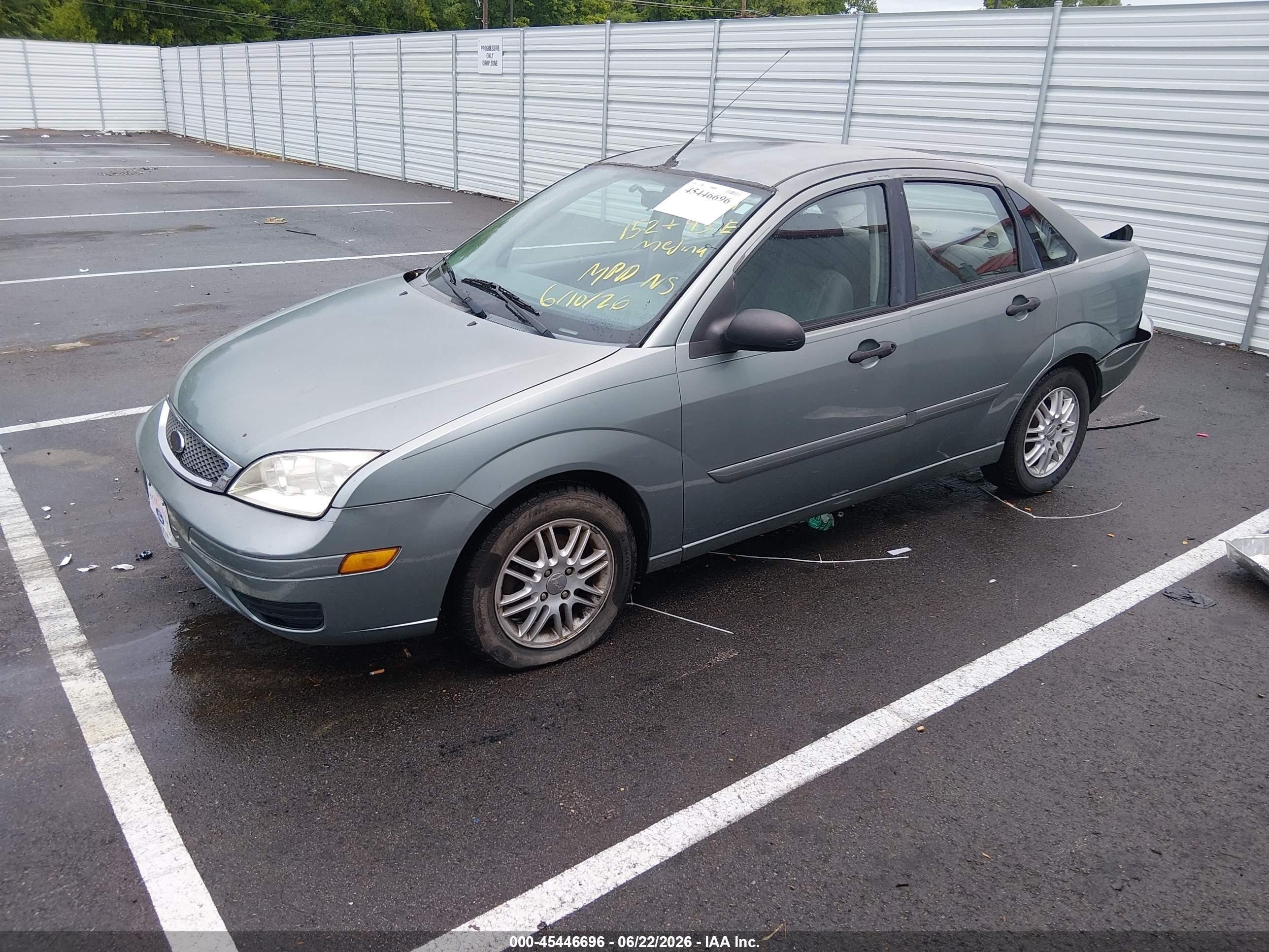 2005 Ford Focus Zx4 Зеленый vin: 1FAFP34N65W256294