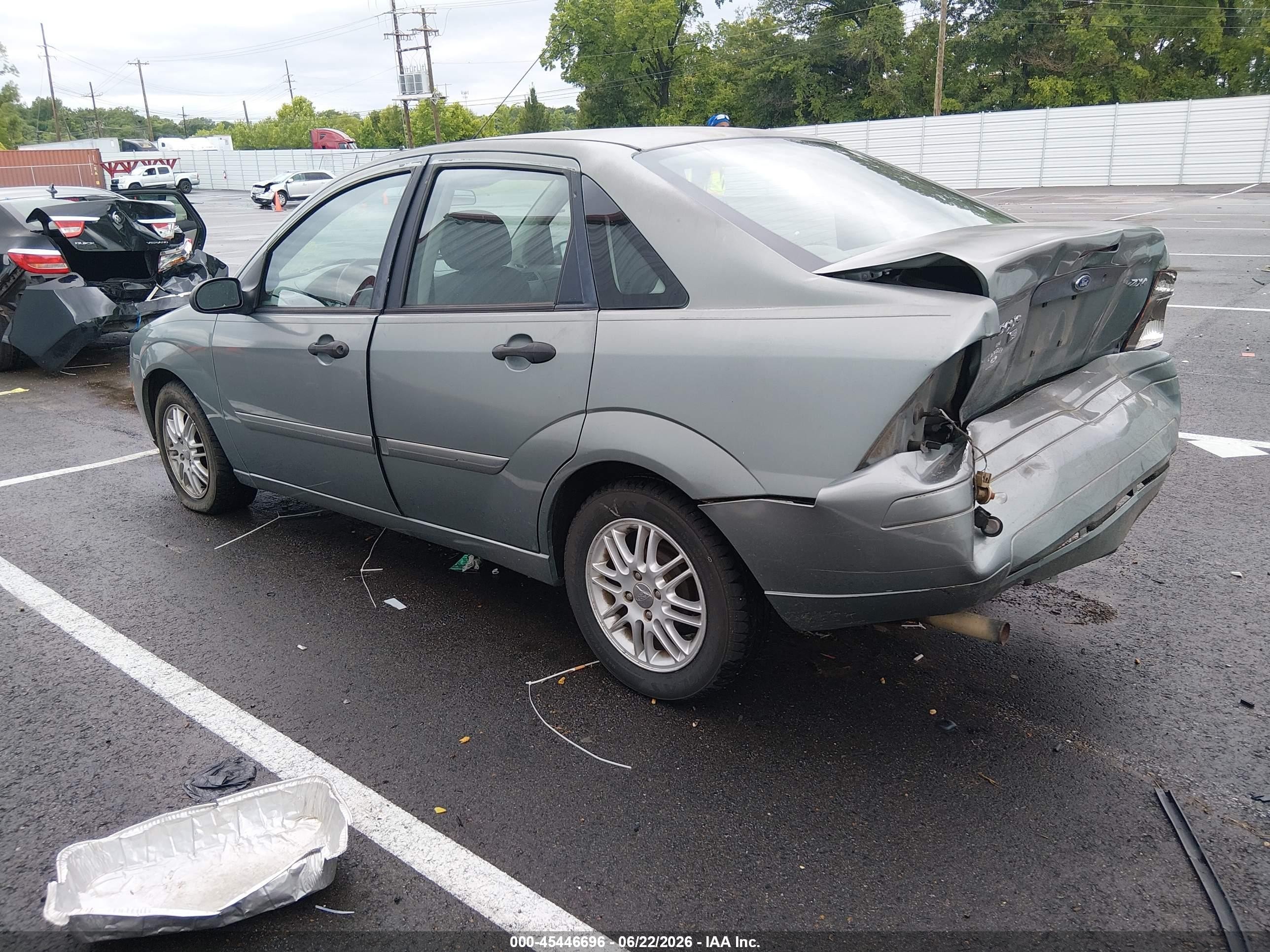 2005 Ford Focus Zx4 Зеленый vin: 1FAFP34N65W256294