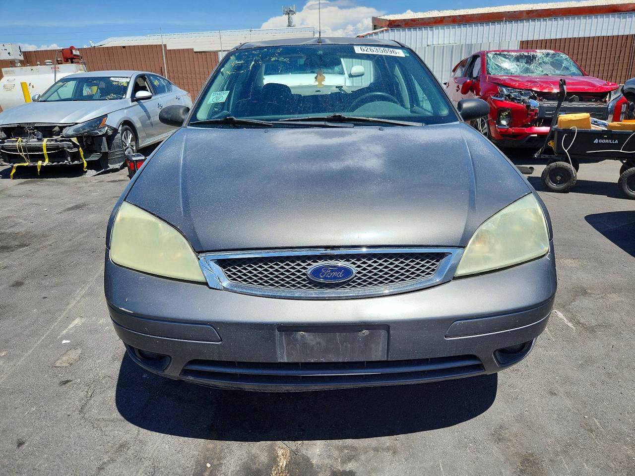 2005 Ford Focus Zx4 Gray vin: 1FAFP34N65W271359