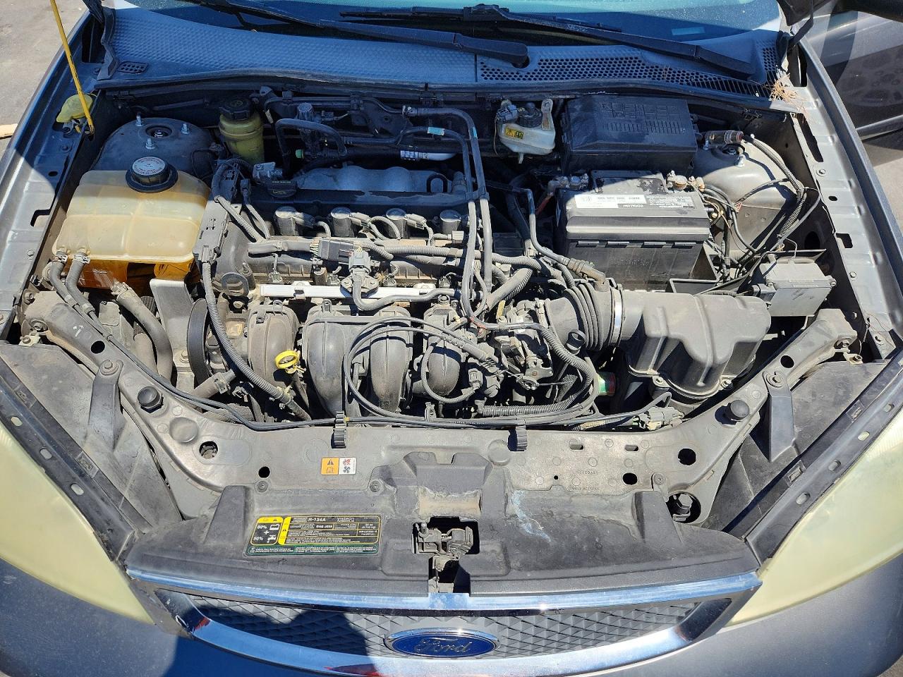 2005 Ford Focus Zx4 Gray vin: 1FAFP34N65W271359