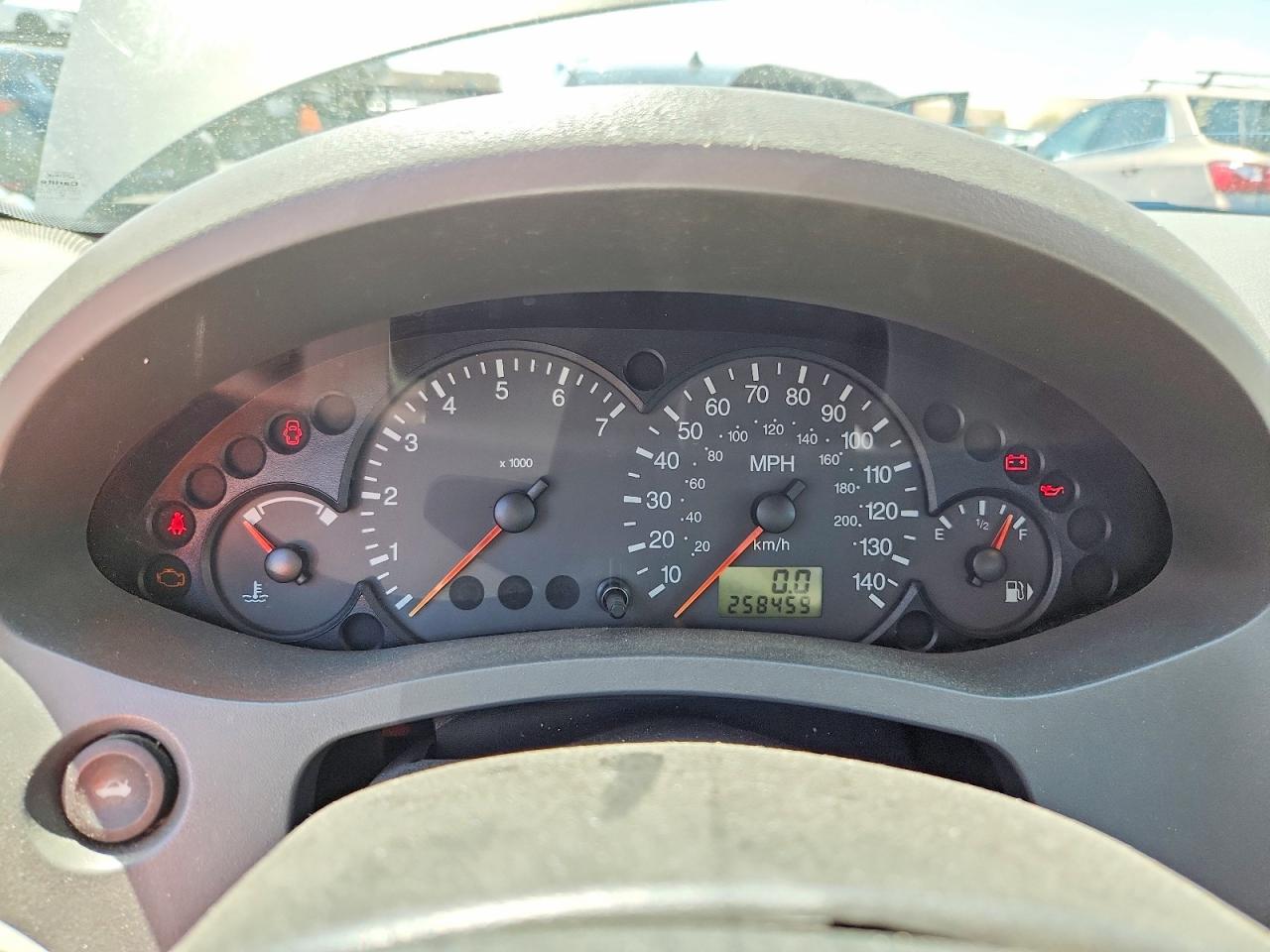 2005 Ford Focus Zx4 Gray vin: 1FAFP34N65W271359