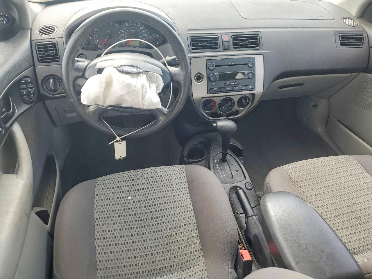 2006 Ford Focus Zx4 Silver vin: 1FAFP34N66W144323