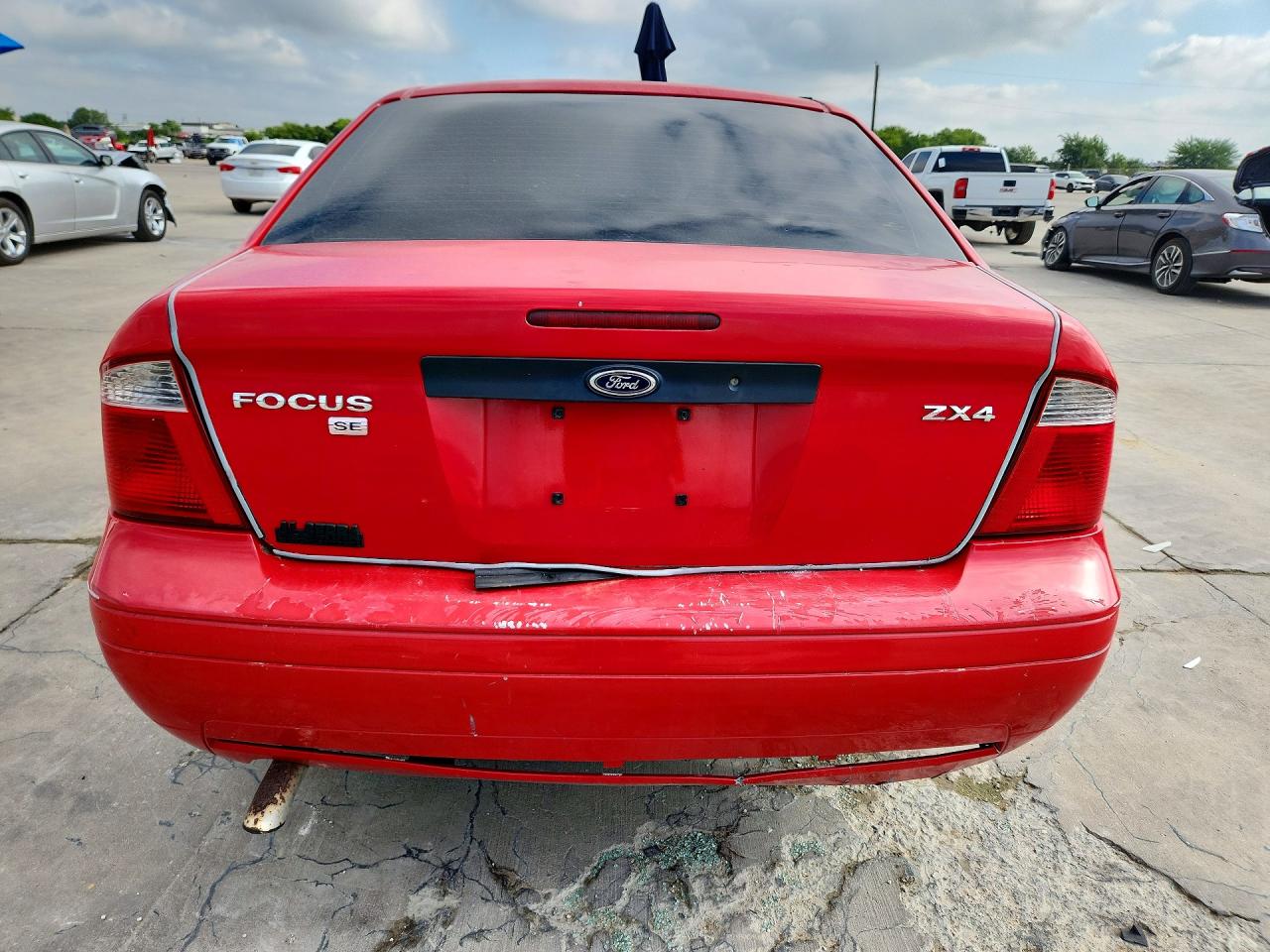 2006 Ford Focus Zx4 Red vin: 1FAFP34N66W145973