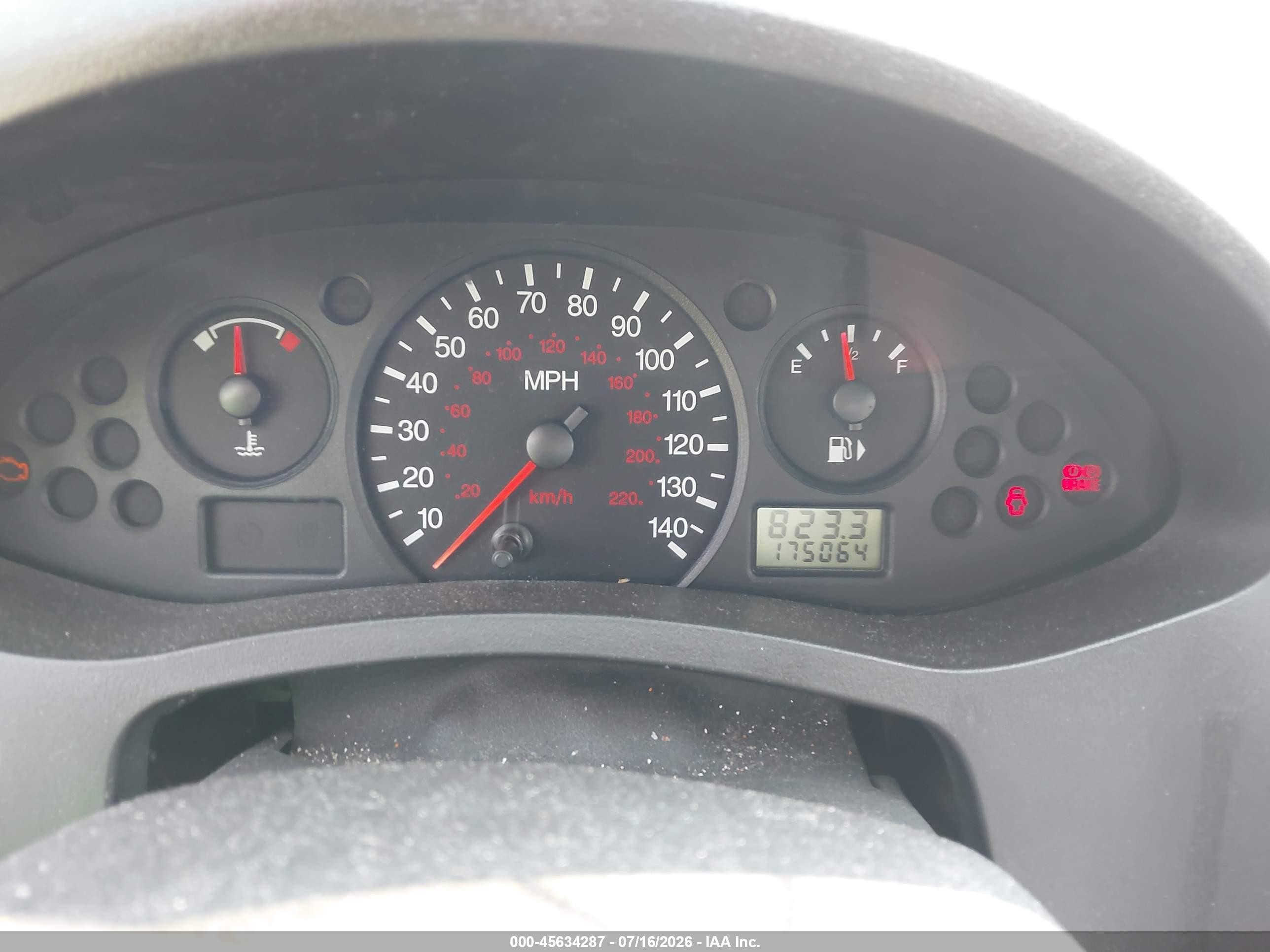 2006 Ford Focus Zx4 Burgundy vin: 1FAFP34N66W164670