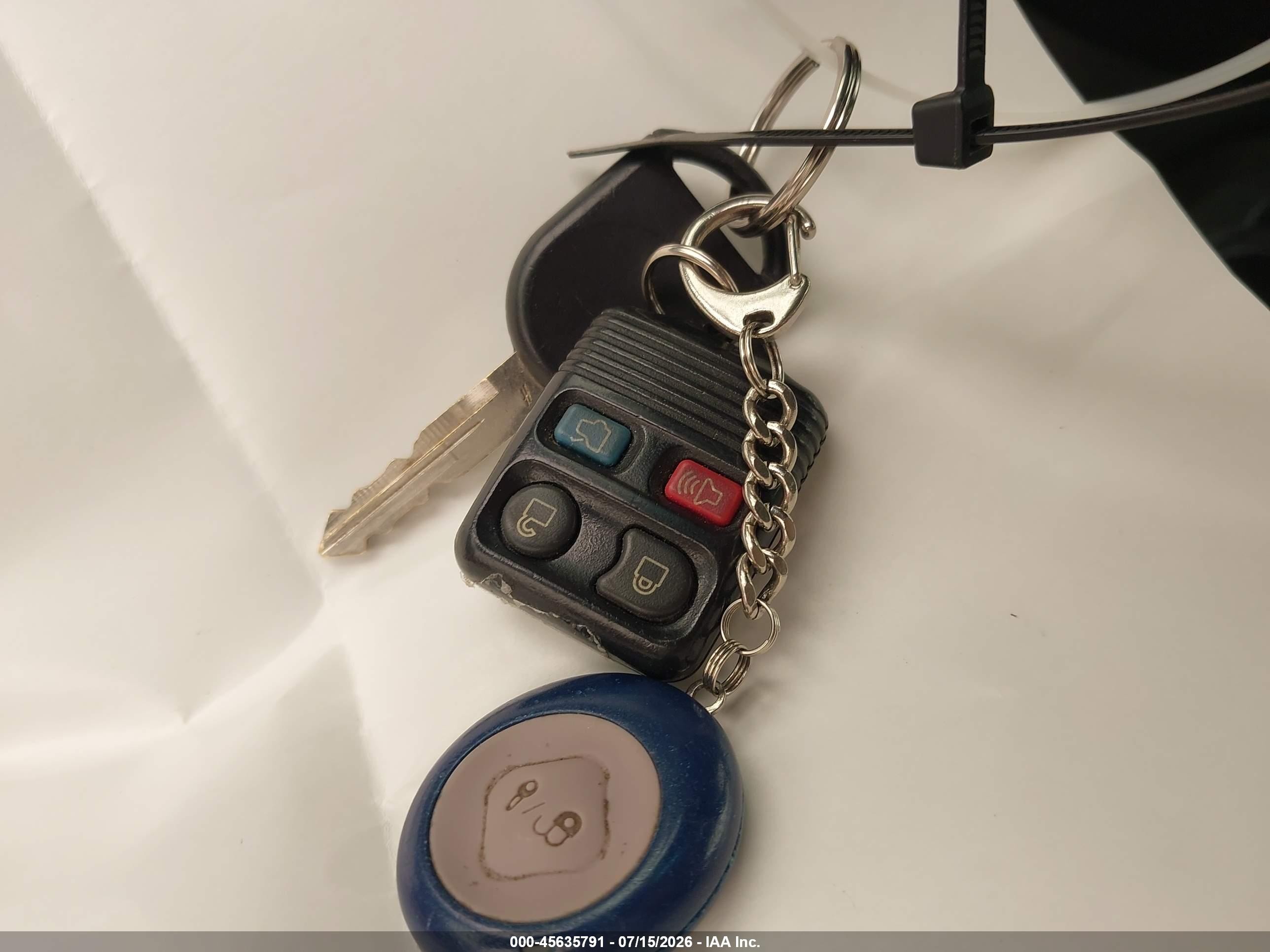 2007 Ford Focus S/se/ses Blue vin: 1FAFP34N67W135851
