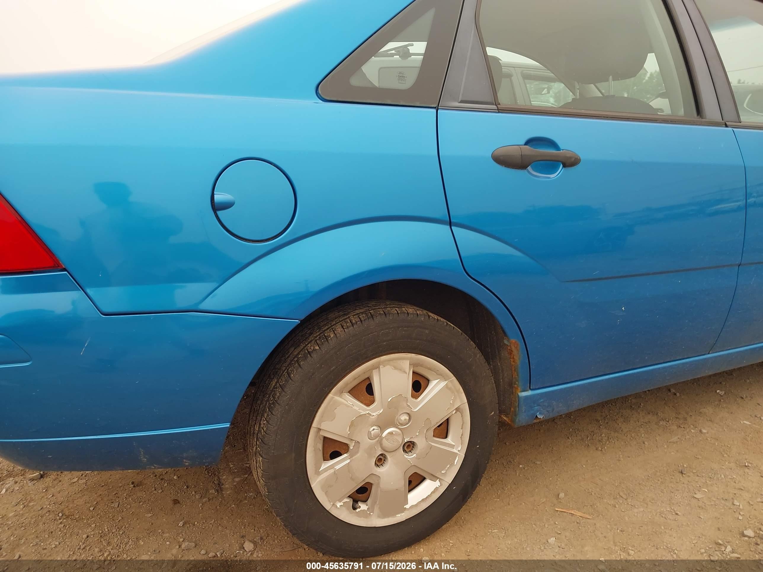 2007 Ford Focus S/se/ses Blue vin: 1FAFP34N67W135851
