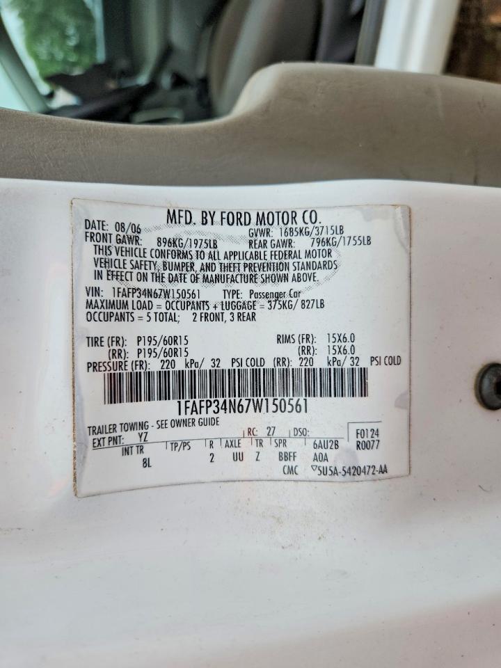 2007 Ford Focus Zx4 White vin: 1FAFP34N67W150561