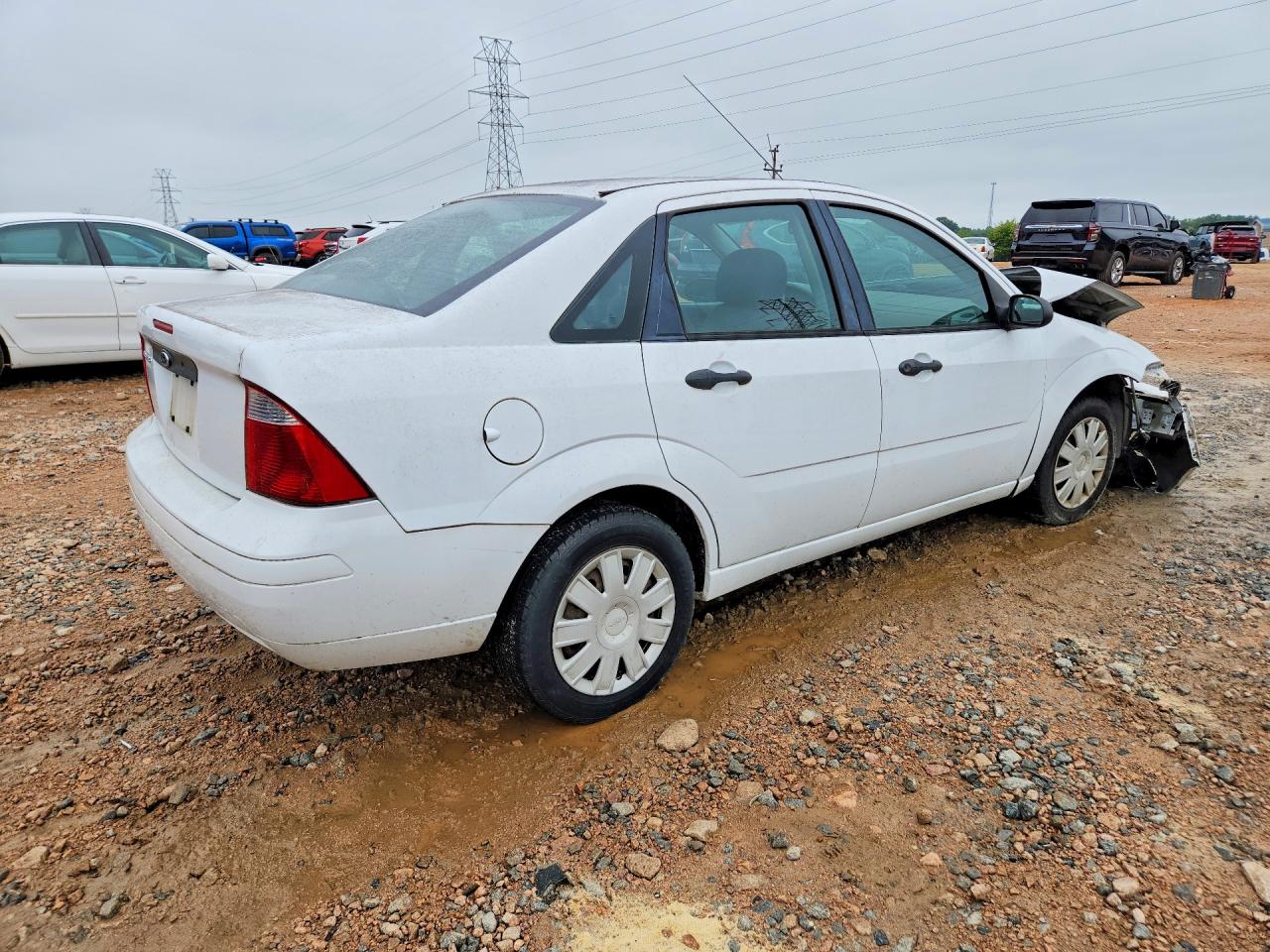 2007 Ford Focus Zx4 White vin: 1FAFP34N67W150561