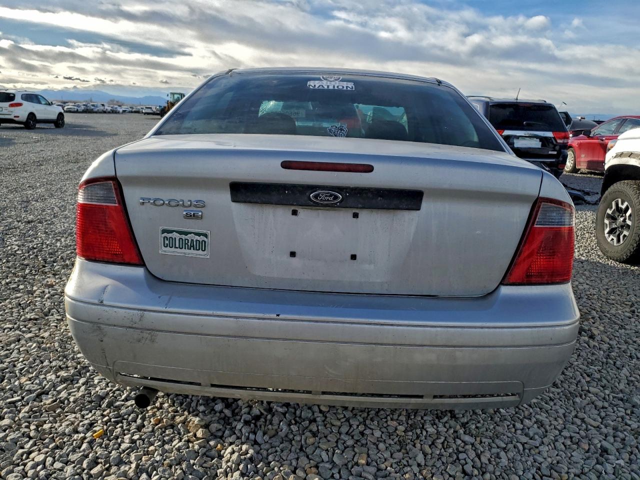 2007 Ford Focus Zx4 Silver vin: 1FAFP34N67W302015