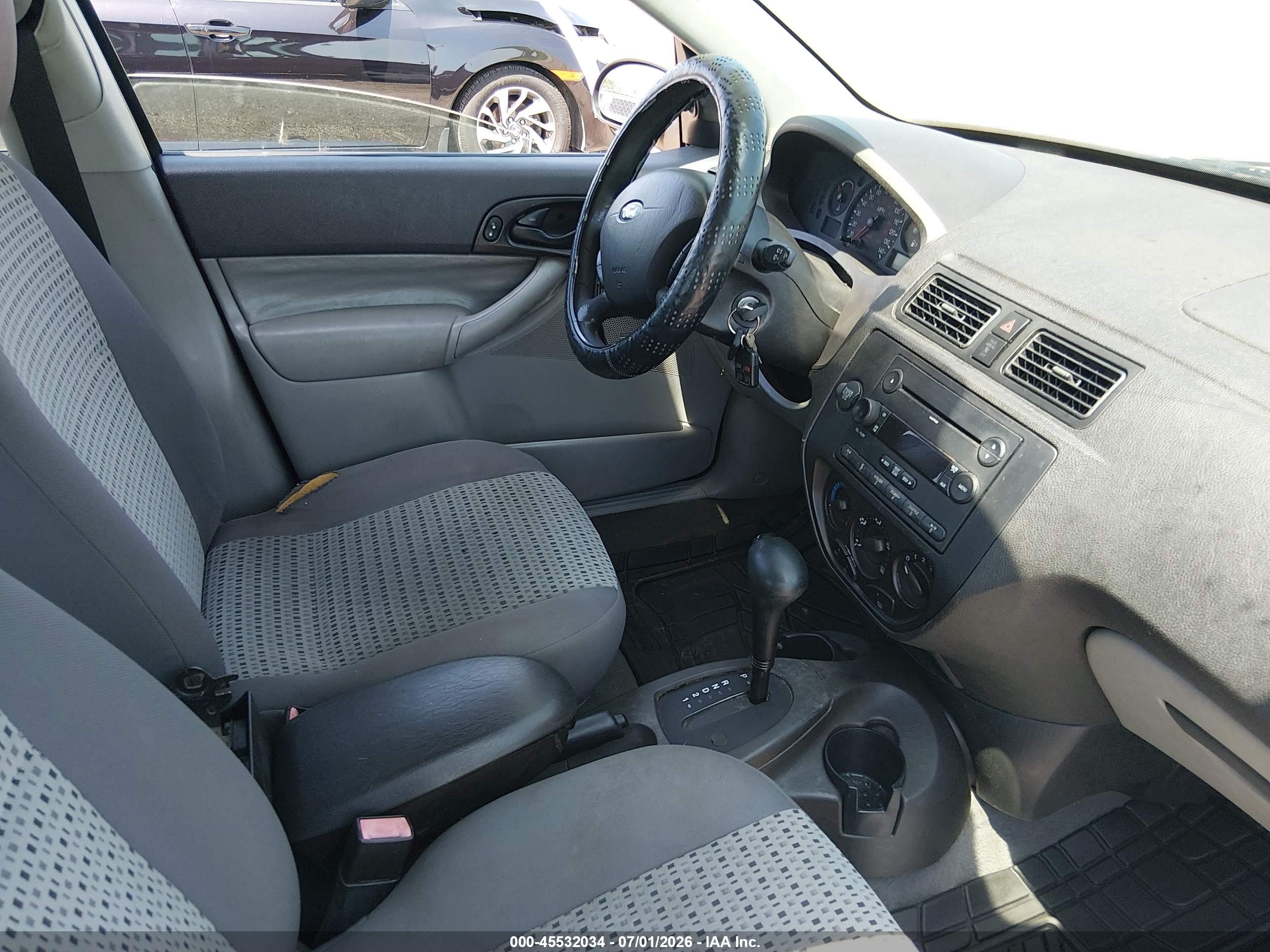 2007 Ford Focus S/se/ses Red vin: 1FAFP34N67W313323
