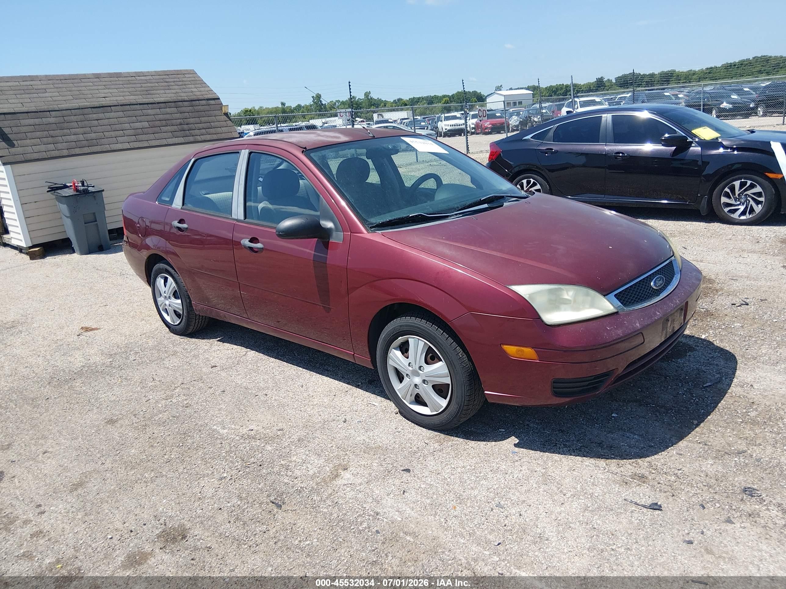 2007 Ford Focus S/se/ses Red vin: 1FAFP34N67W313323
