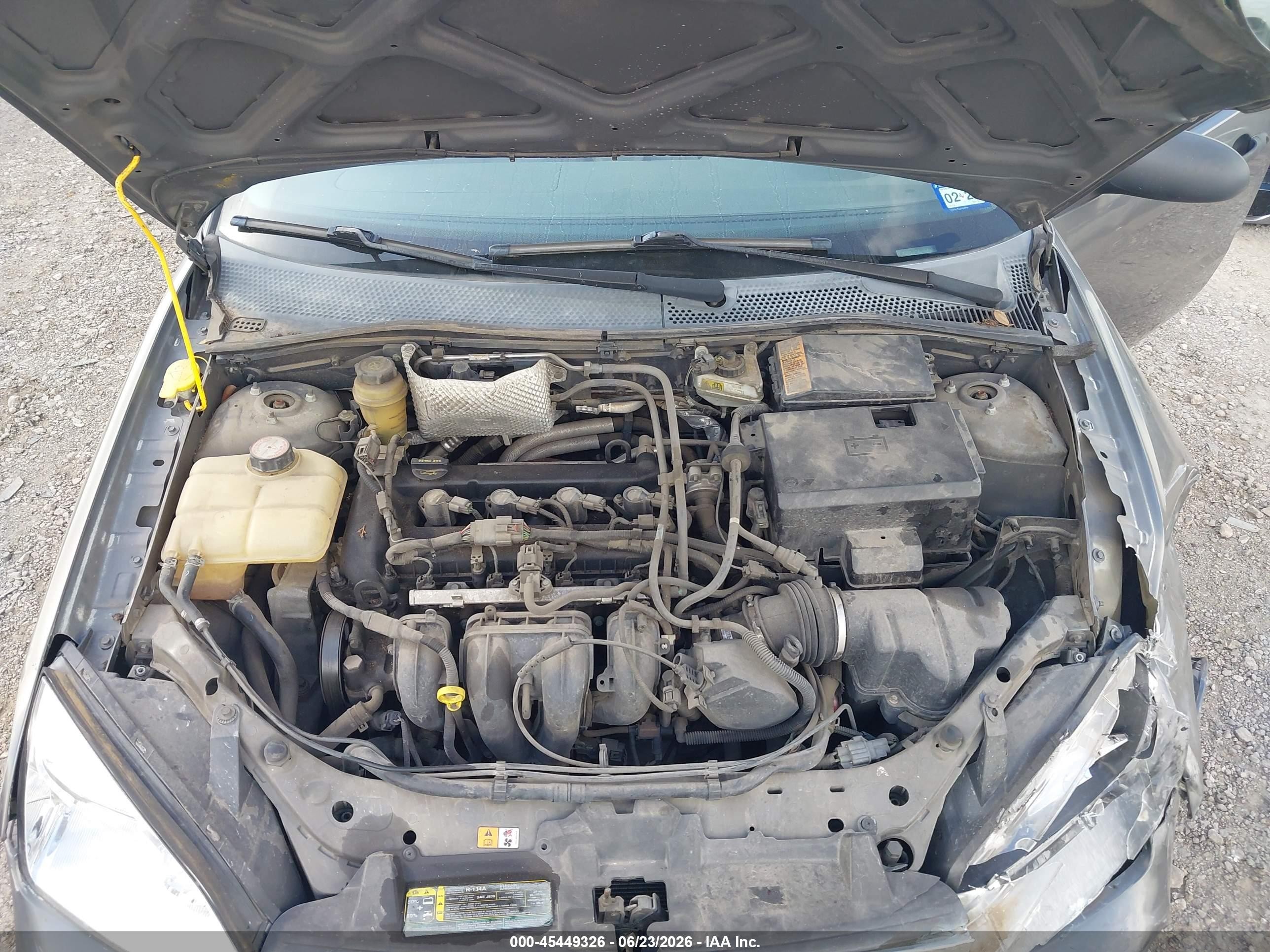 2005 Ford Focus Zx4 Gray vin: 1FAFP34N75W106940