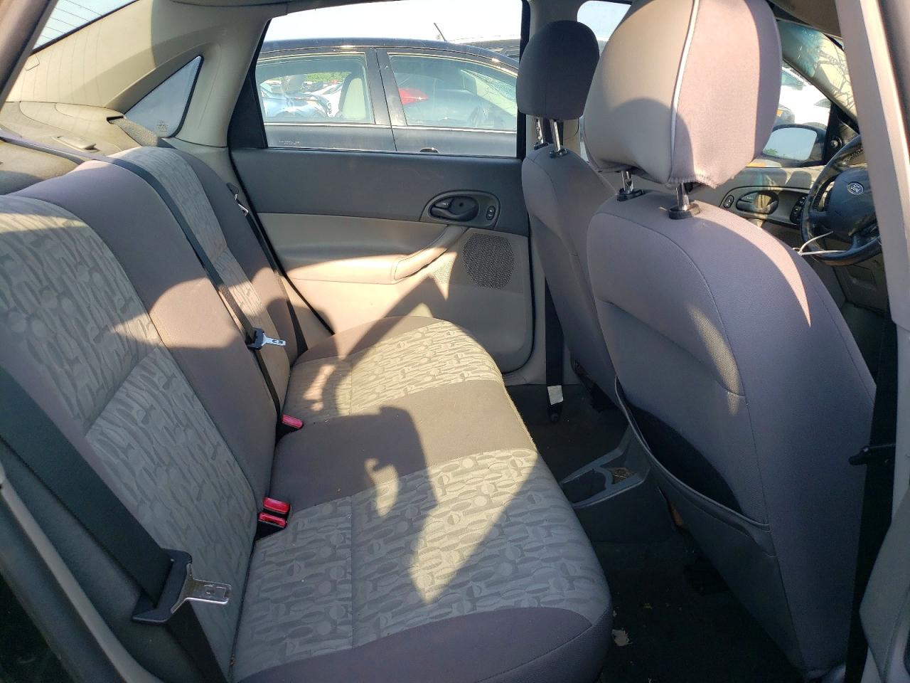 2005 Ford Focus Zx4 Black vin: 1FAFP34N75W172372
