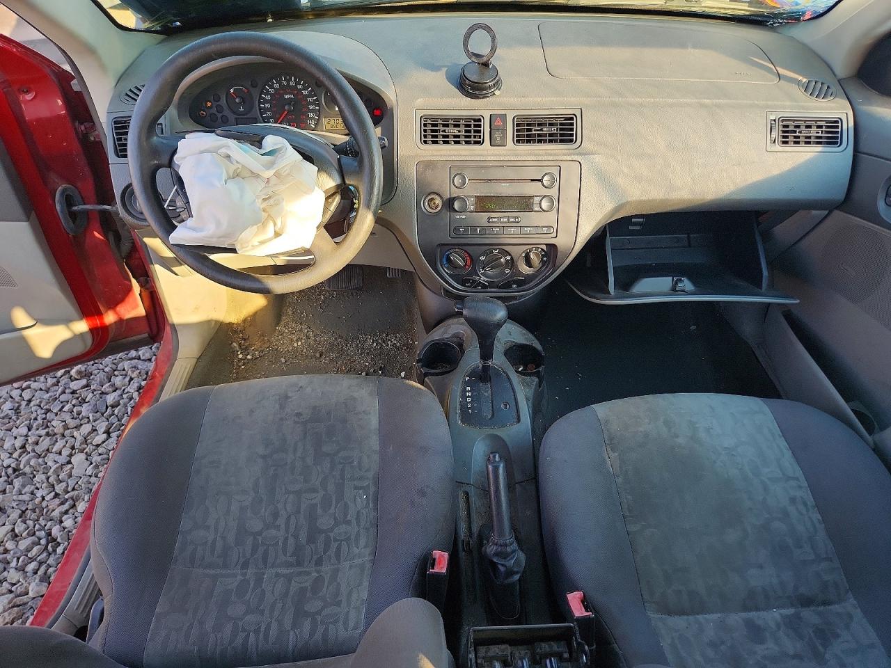 2005 Ford Focus Zx4 Burgundy vin: 1FAFP34N75W178320