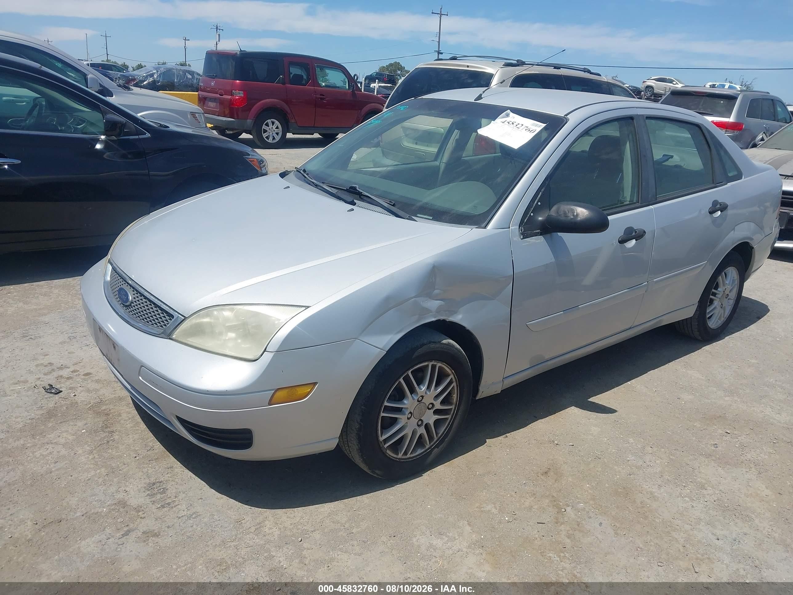 2005 Ford Focus Zx4 Silver vin: 1FAFP34N75W230044