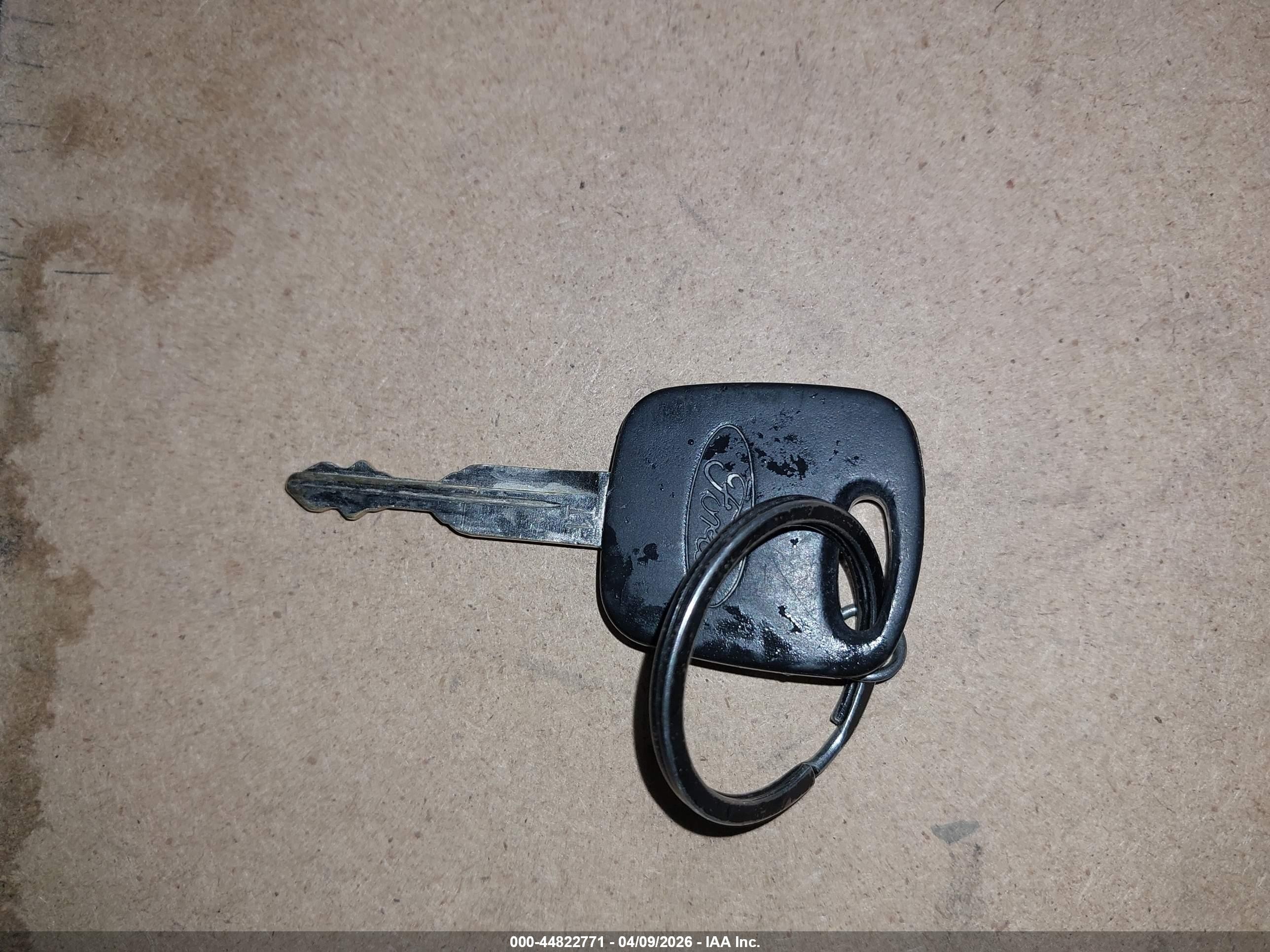 2005 Ford Focus Zx4 Gray vin: 1FAFP34N75W230304