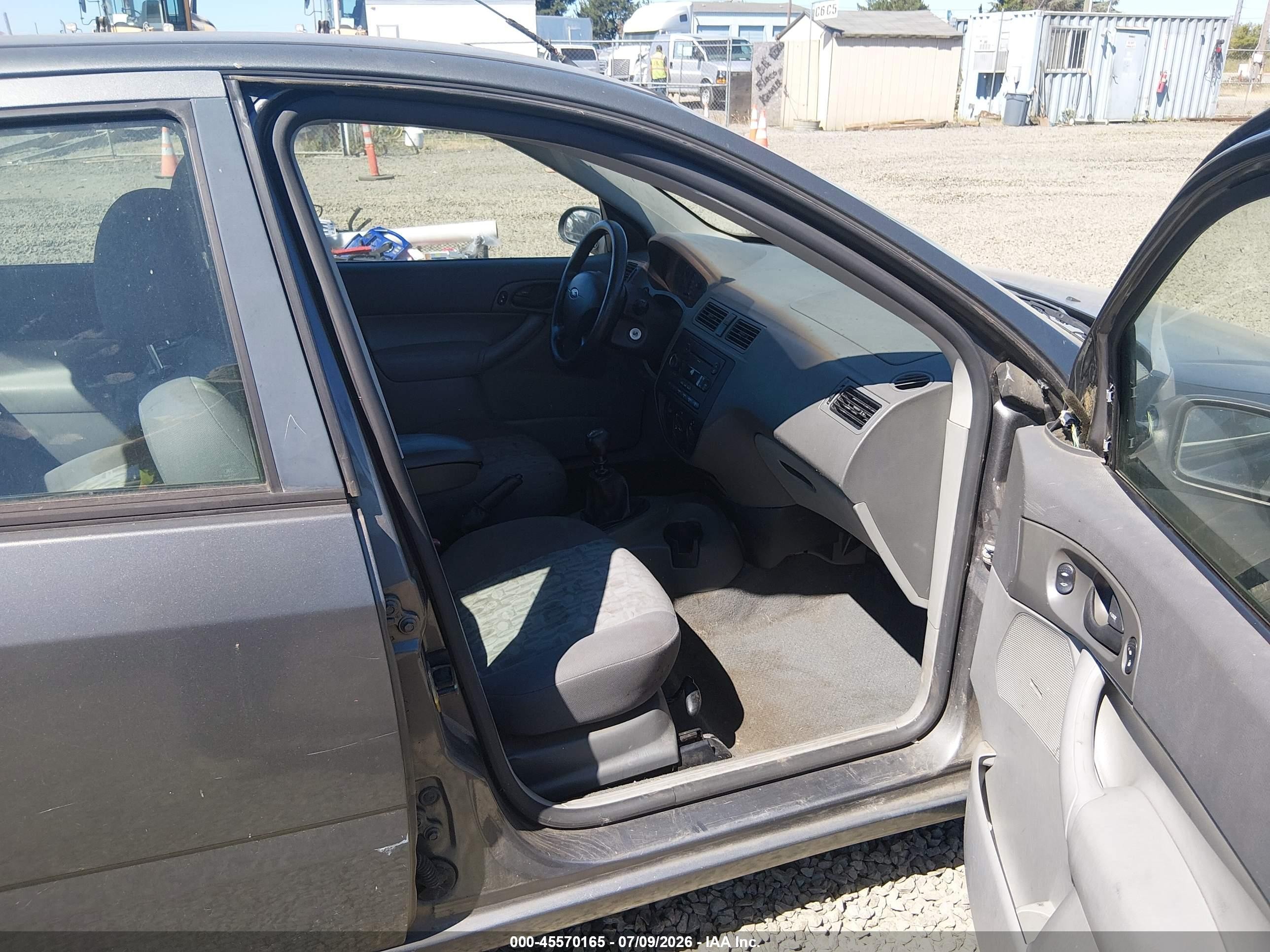 2005 Ford Focus Zx4 Black vin: 1FAFP34N75W234840