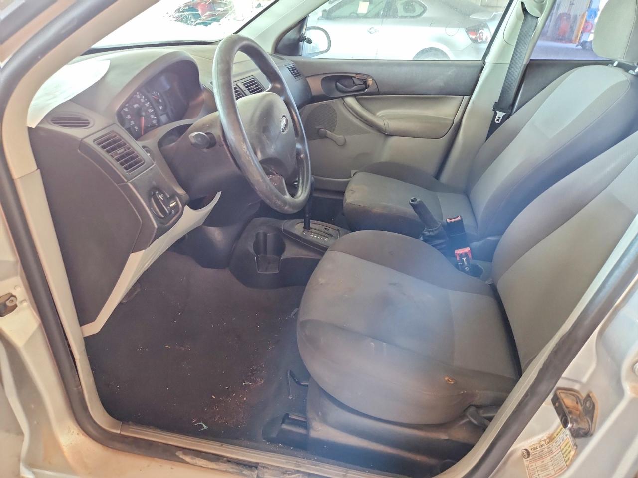 2006 Ford Focus Zx4 Silver vin: 1FAFP34N76W120189