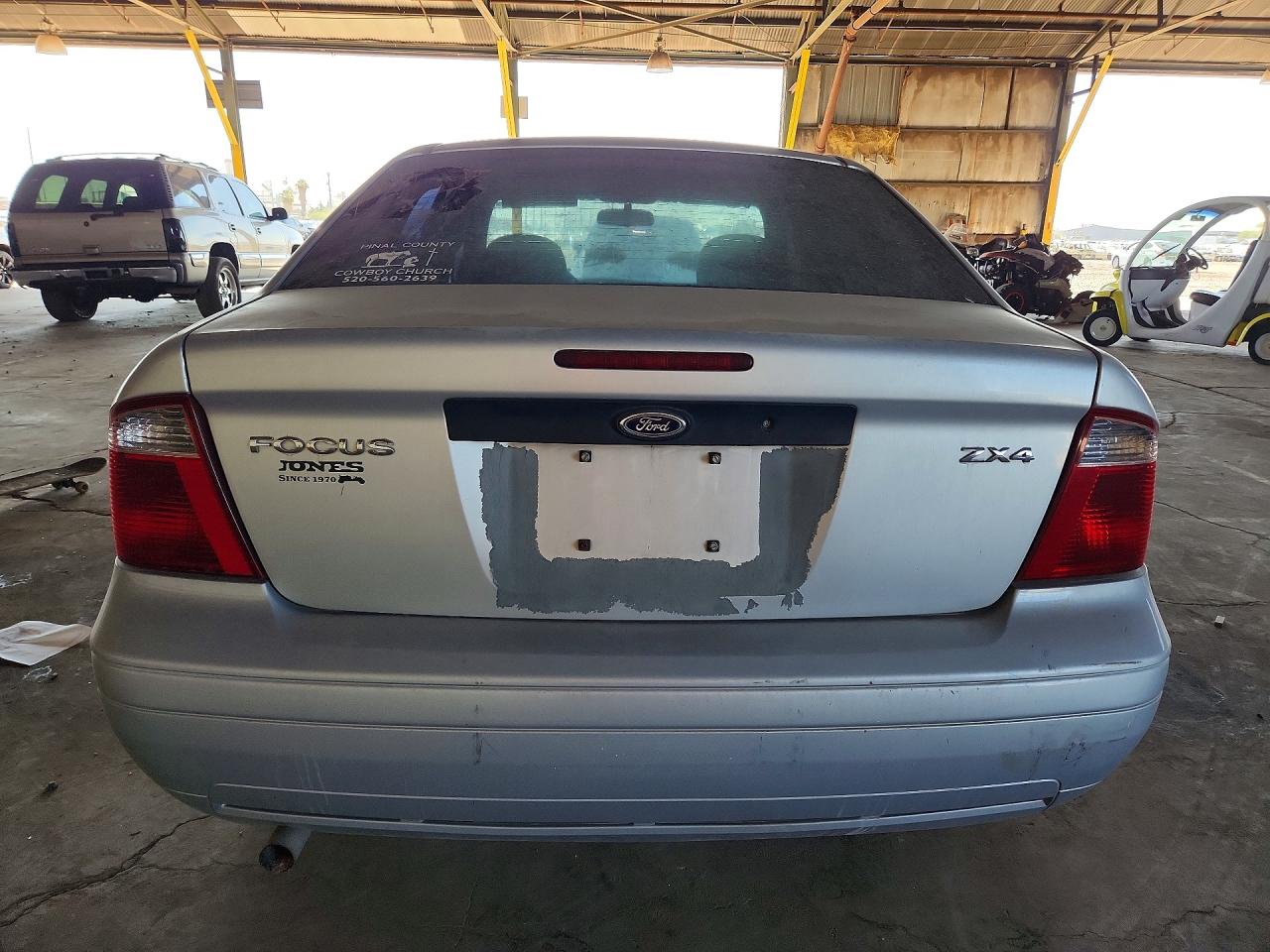 2006 Ford Focus Zx4 Silver vin: 1FAFP34N76W120189