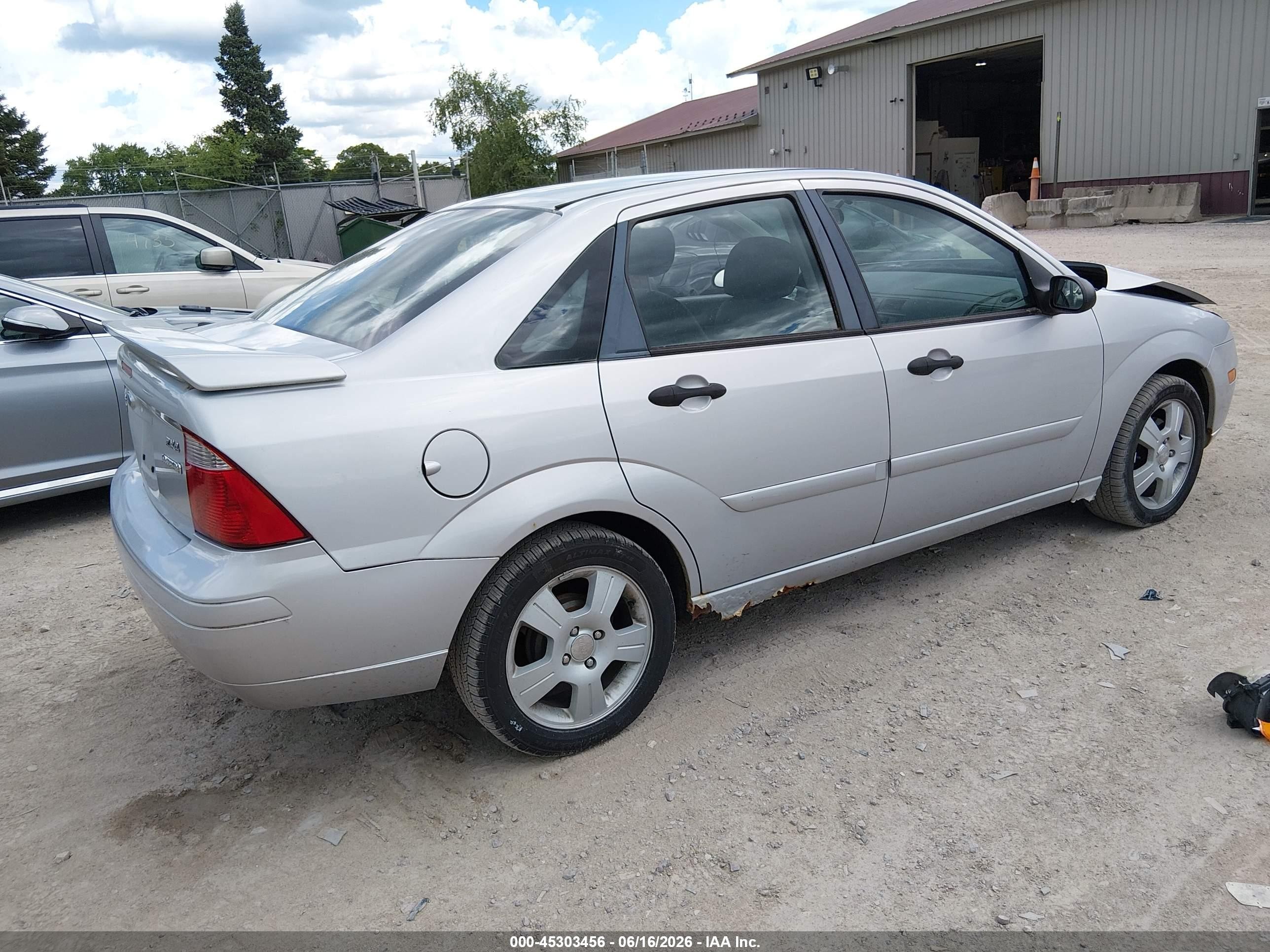 2006 Ford Focus Zx4 Silver vin: 1FAFP34N76W168307