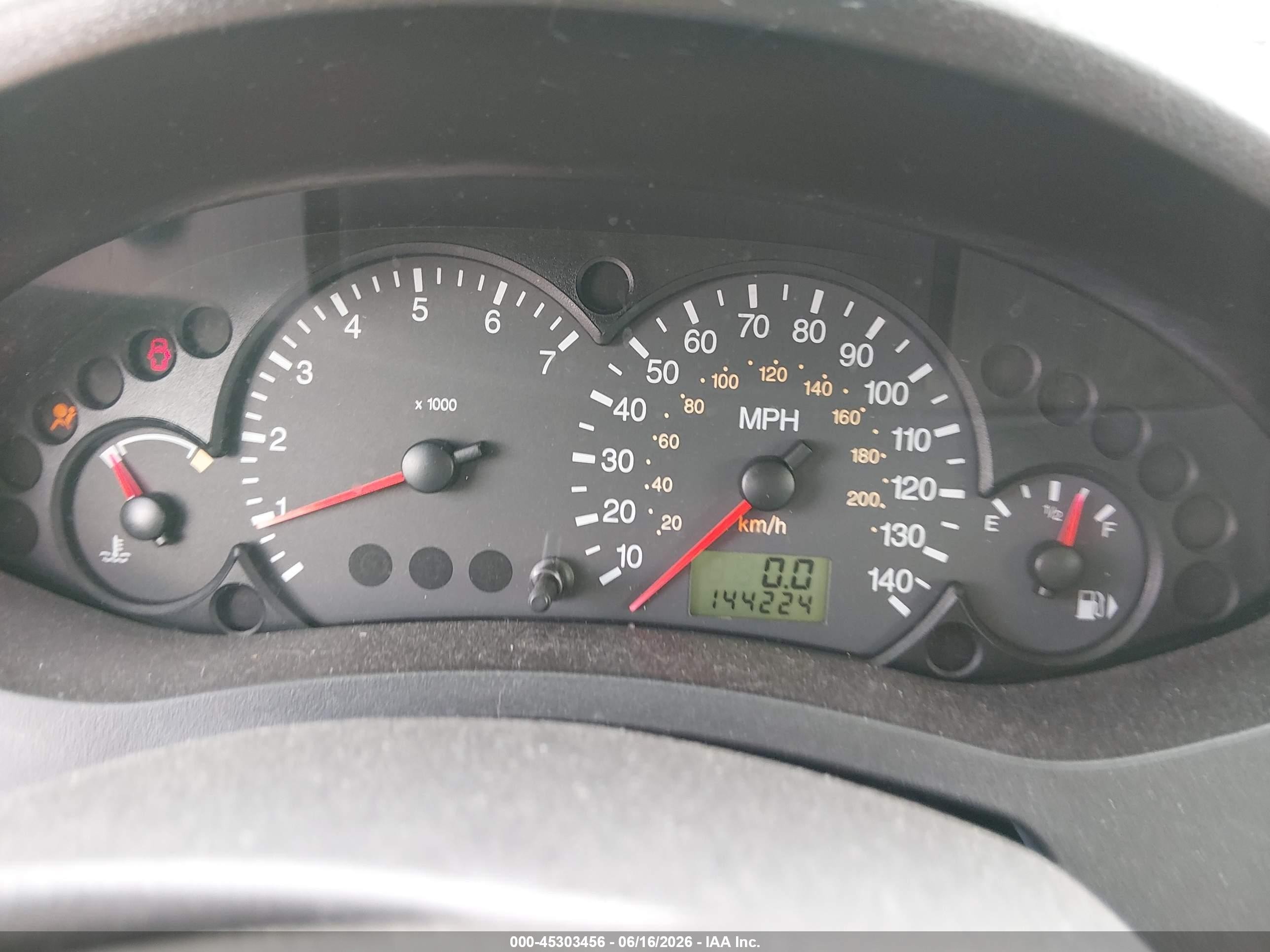 2006 Ford Focus Zx4 Silver vin: 1FAFP34N76W168307