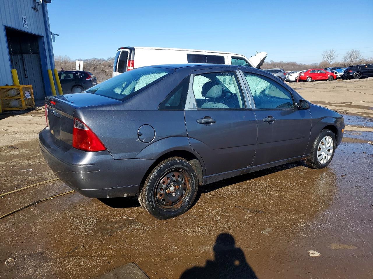 2007 Ford Focus Zx4 Серый vin: 1FAFP34N77W241855