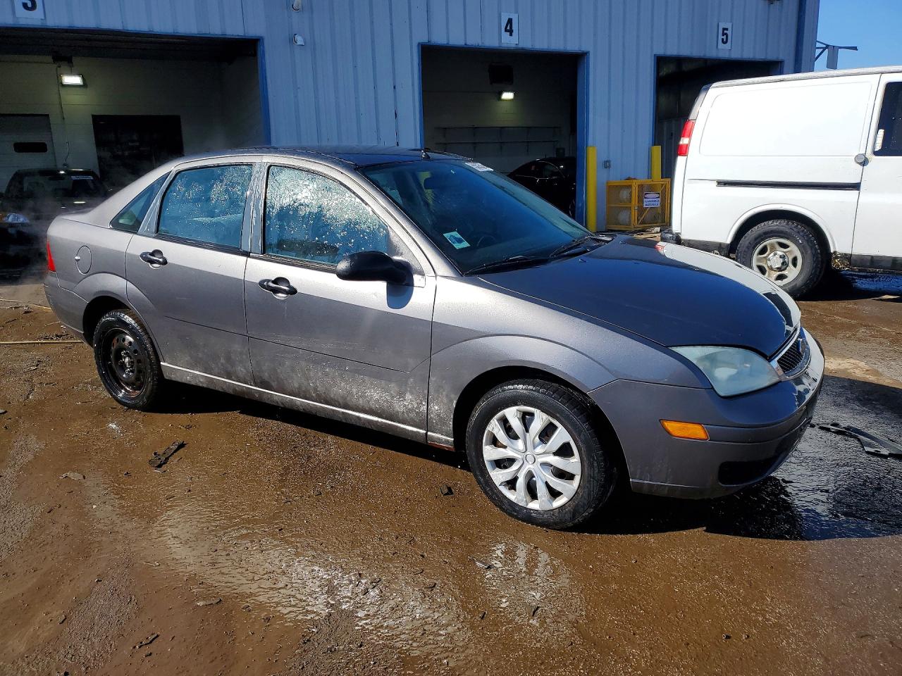 2007 Ford Focus Zx4 Серый vin: 1FAFP34N77W241855
