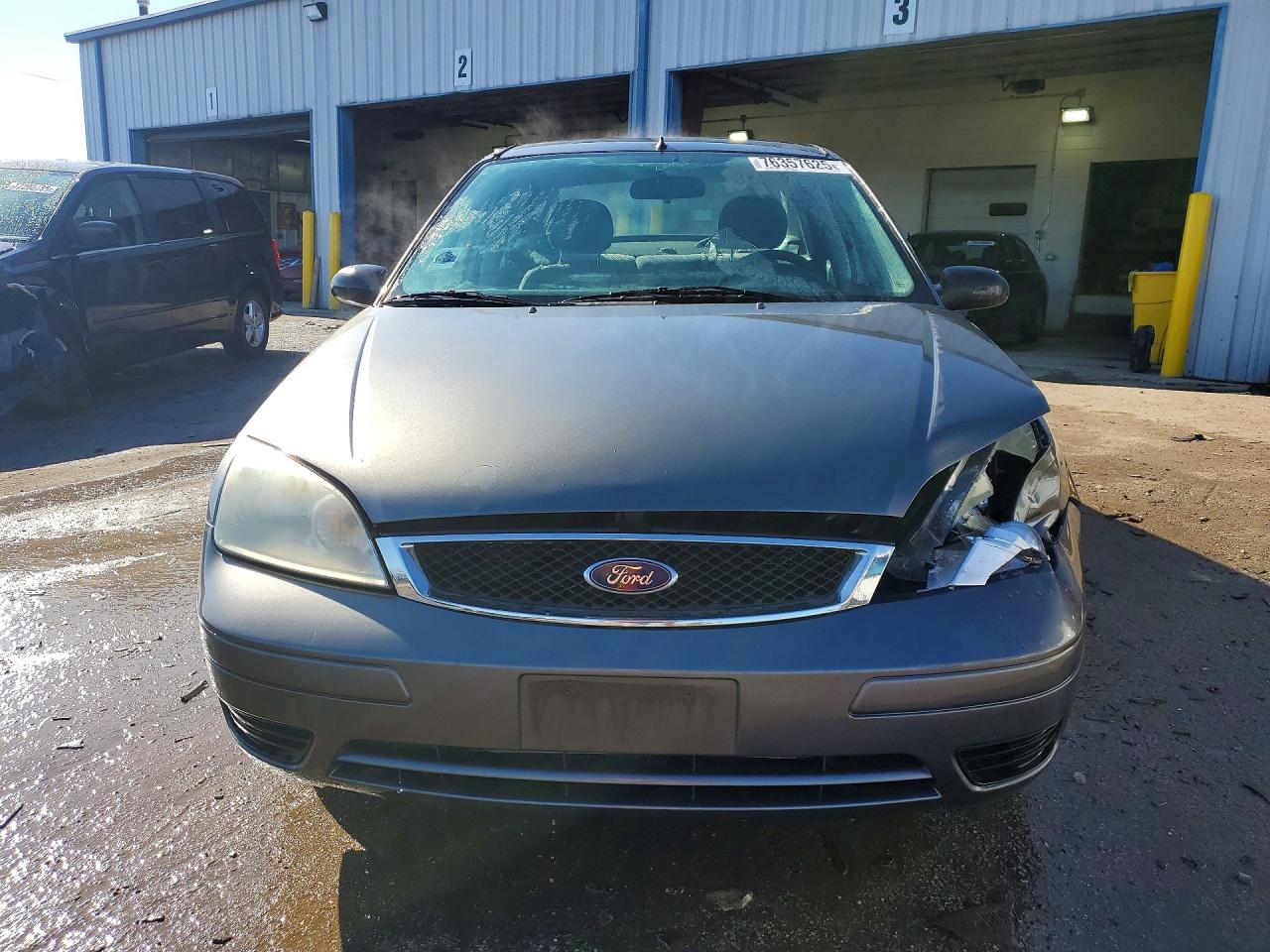 2007 Ford Focus Zx4 Серый vin: 1FAFP34N77W241855