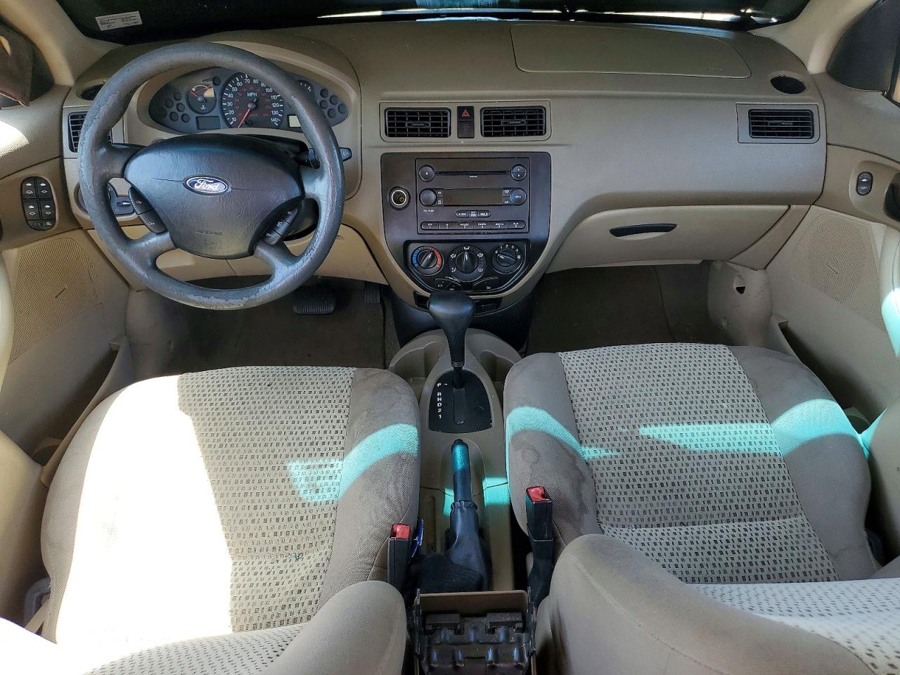 2007 Ford Focus Zx4 White vin: 1FAFP34N77W266805