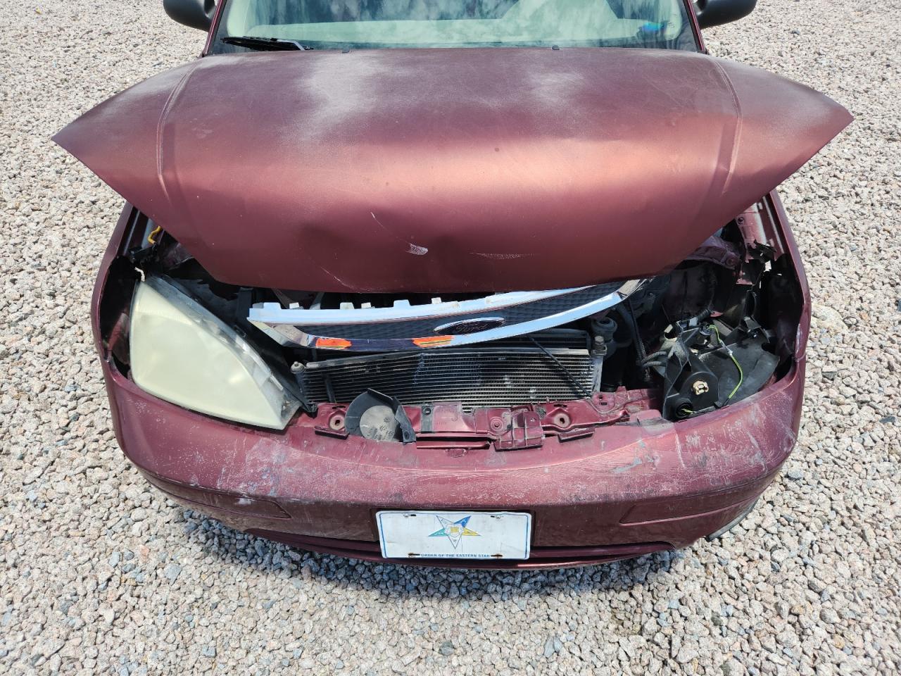 2007 Ford Focus Zx4 Burgundy vin: 1FAFP34N77W351112