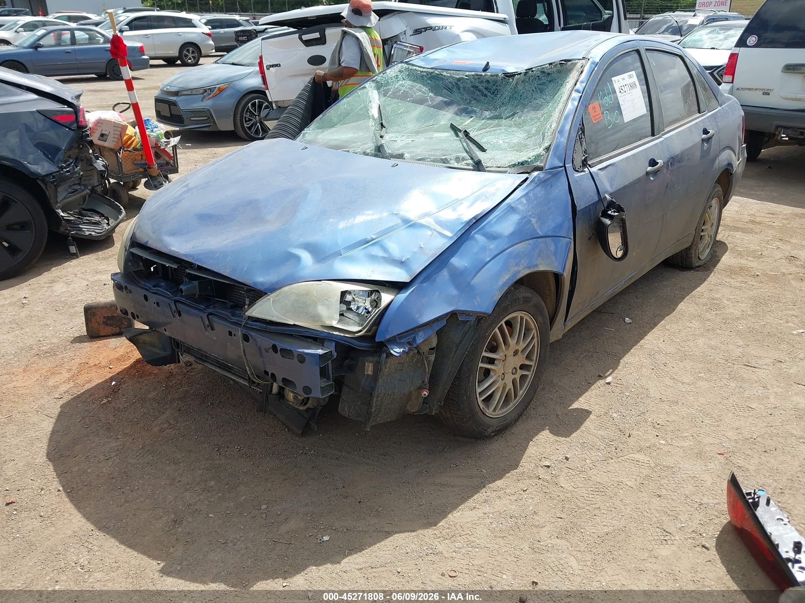 2005 Ford Focus Zx4 Blue vin: 1FAFP34N85W157766