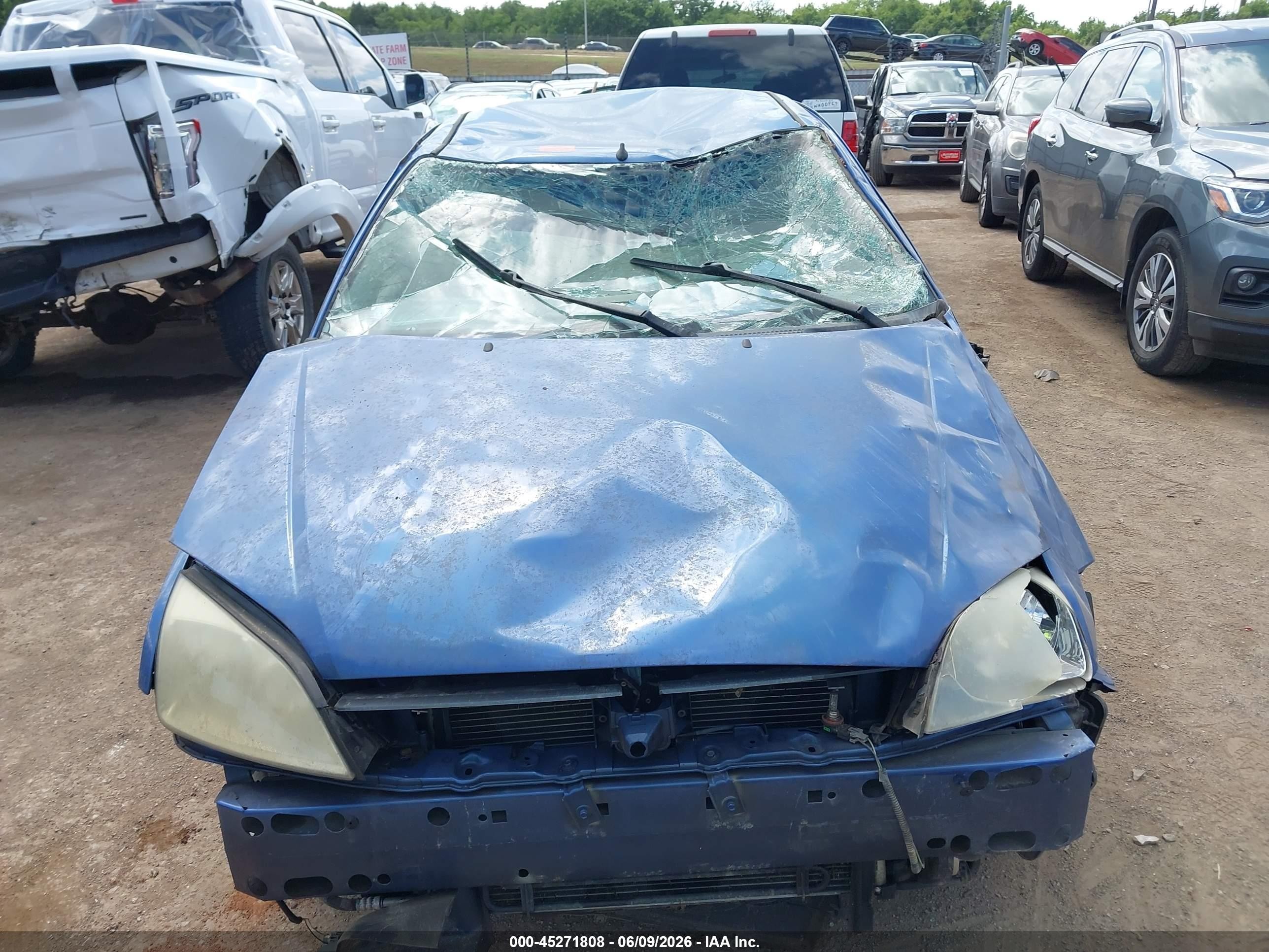 2005 Ford Focus Zx4 Blue vin: 1FAFP34N85W157766