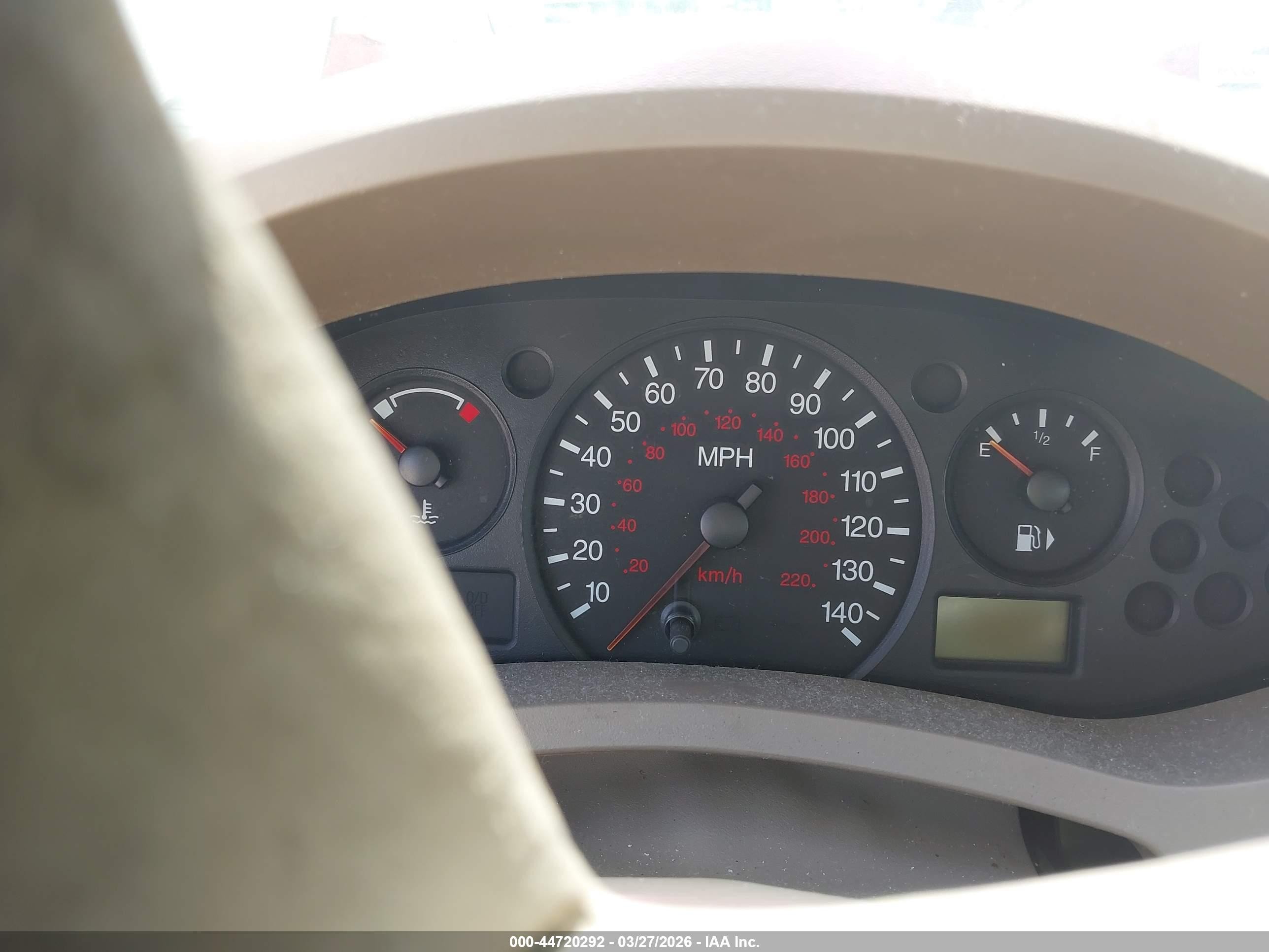2005 Ford Focus Zx4 Белый vin: 1FAFP34N85W192047