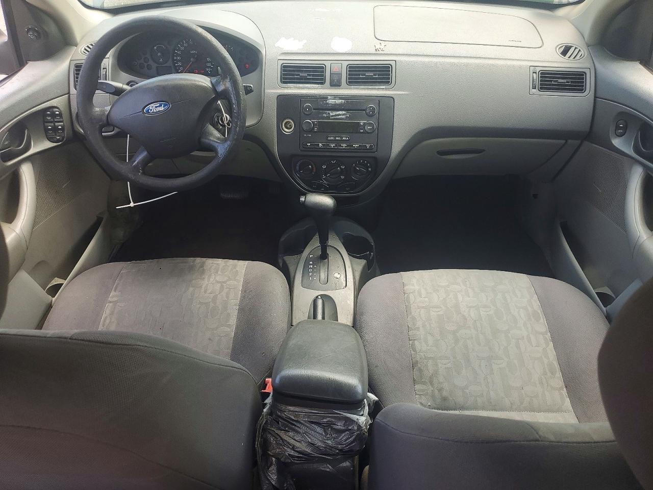 2005 Ford Focus Zx4 Gray vin: 1FAFP34N85W206822