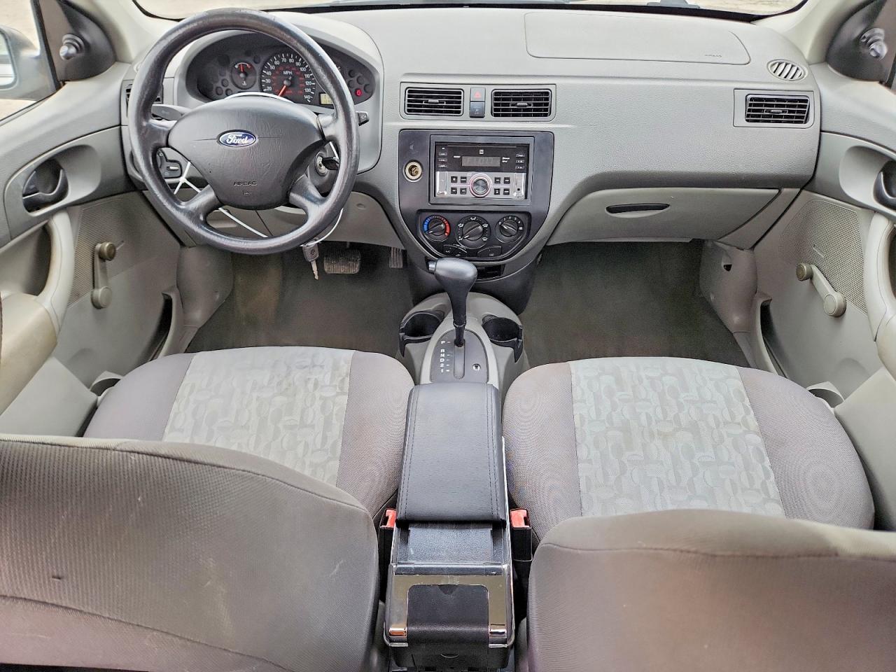 2005 Ford Focus Zx4 Silver vin: 1FAFP34N85W316625