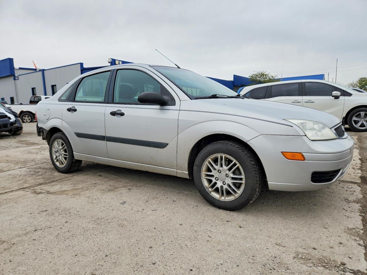 2005 Ford Focus Zx4 Silver vin: 1FAFP34N85W316625