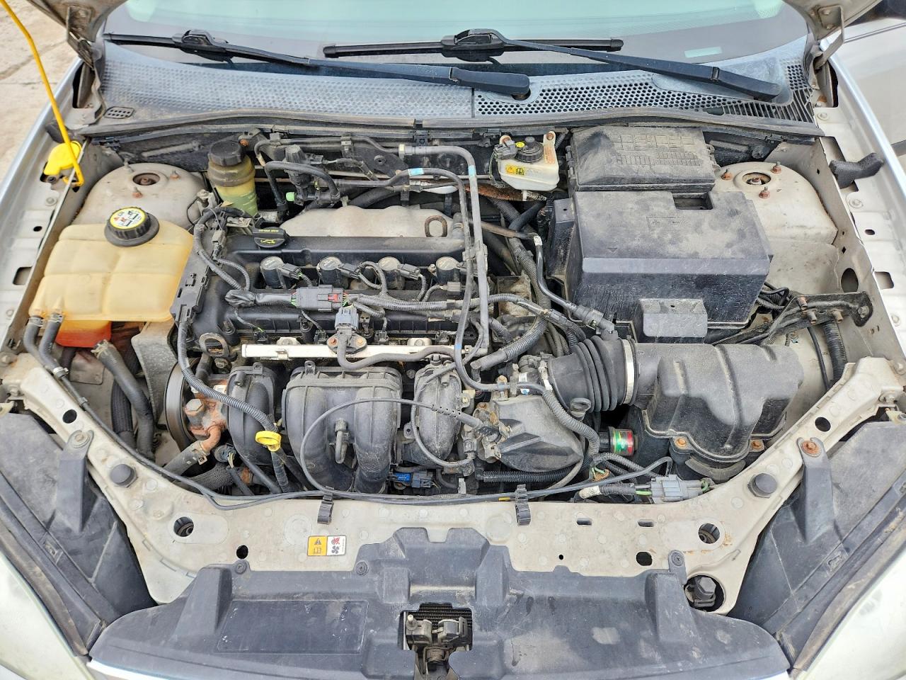 2005 Ford Focus Zx4 Silver vin: 1FAFP34N85W316625