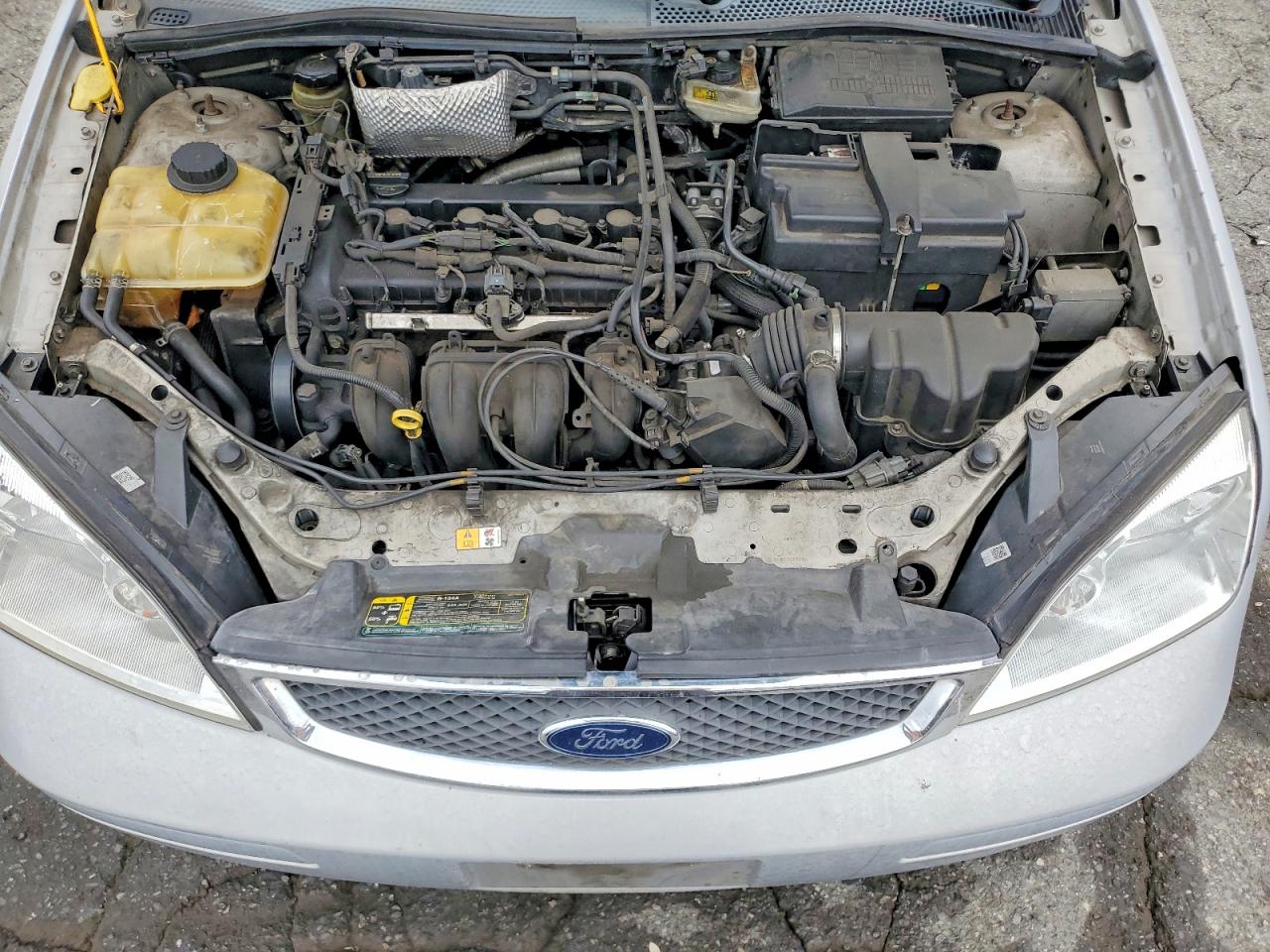 2006 Ford Focus Zx4 Silver vin: 1FAFP34N86W137650