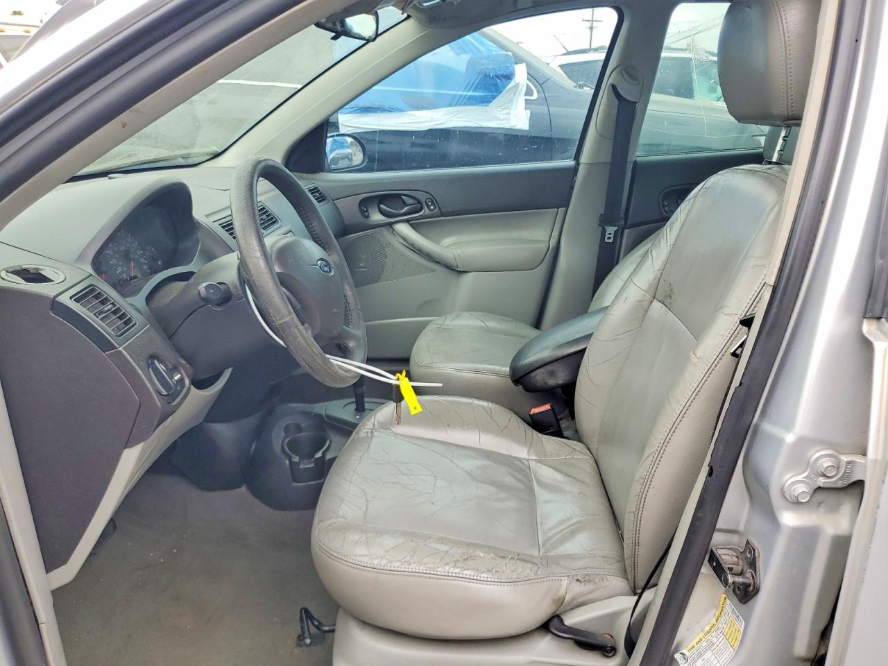 2006 Ford Focus Zx4 Silver vin: 1FAFP34N86W137650