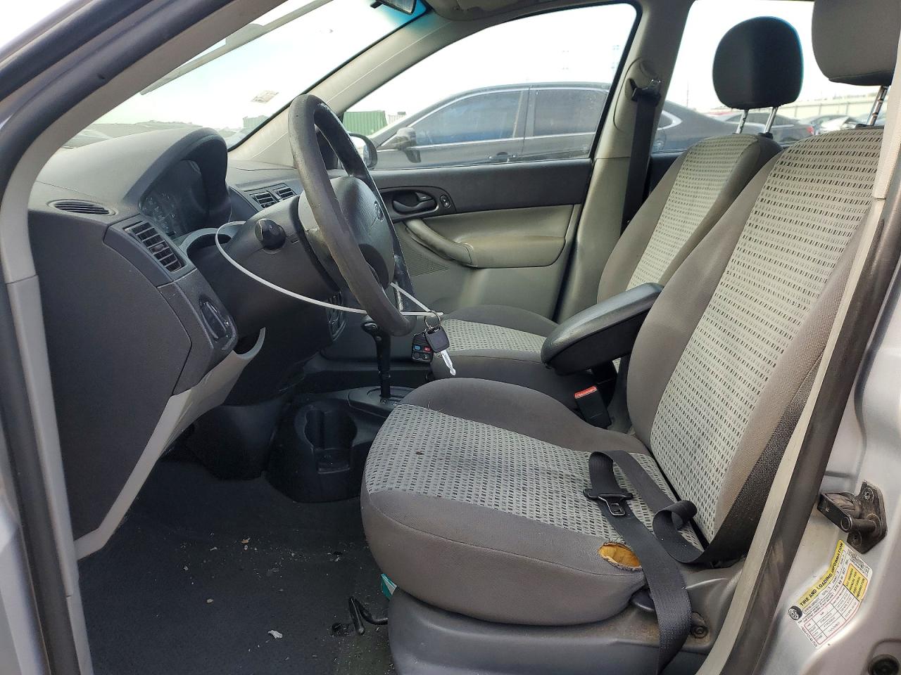 2006 Ford Focus Zx4 Silver vin: 1FAFP34N86W194172