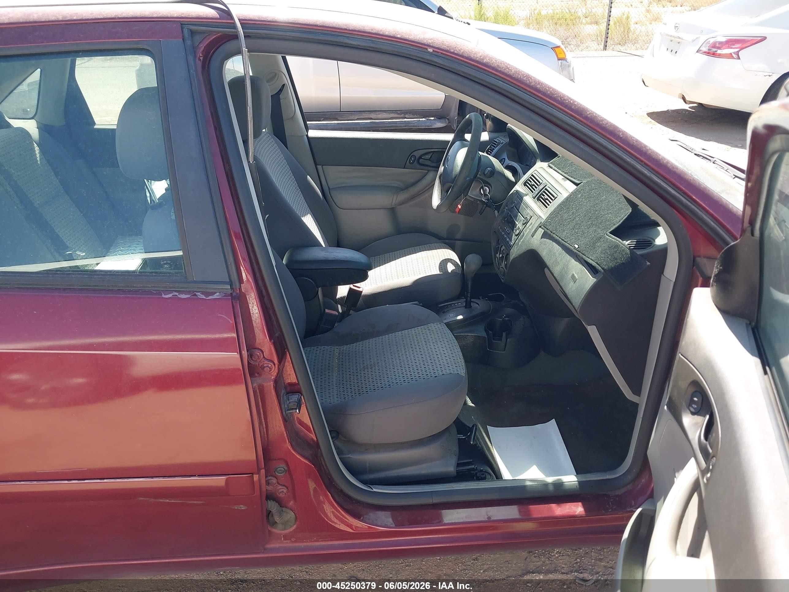 2007 Ford Focus Zx4/s/se/ses Maroon vin: 1FAFP34N87W271009