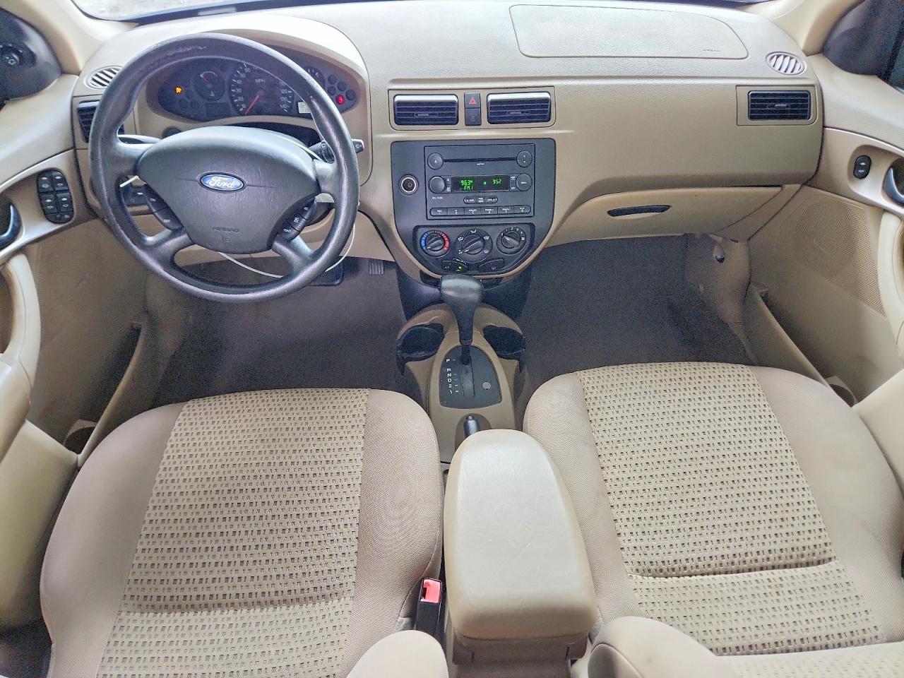 2007 Ford Focus Zx4 Cream vin: 1FAFP34N87W301870