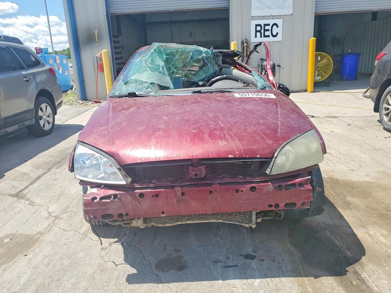 2007 Ford Focus Zx4 Maroon vin: 1FAFP34N87W344945