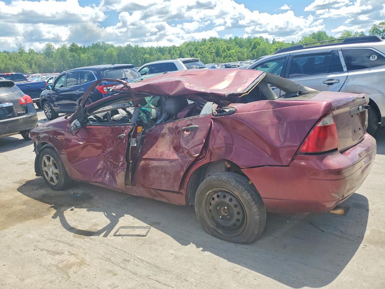2007 Ford Focus Zx4 Maroon vin: 1FAFP34N87W344945