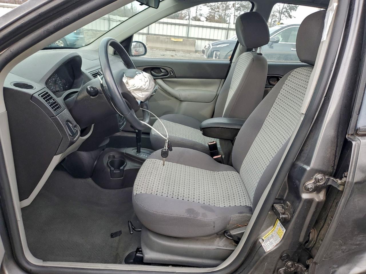 2007 Ford Focus Zx4 Gray vin: 1FAFP34N87W366363