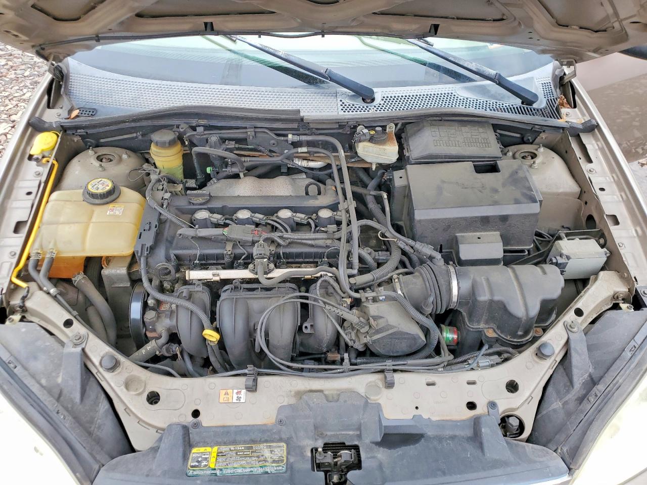 2005 Ford Focus Zx4 Tan vin: 1FAFP34N95W235696