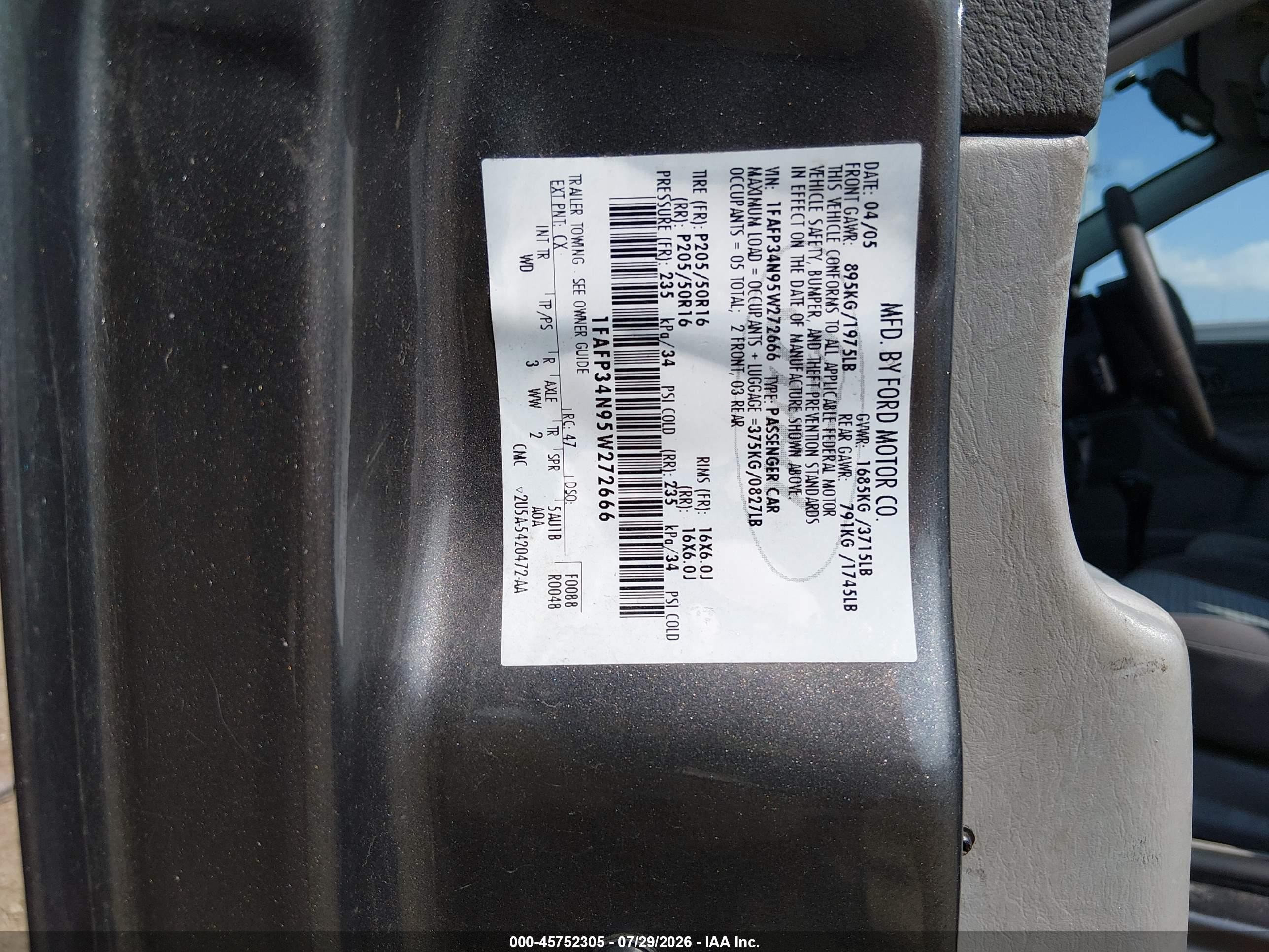2005 Ford Focus Zx4 Gray vin: 1FAFP34N95W272666