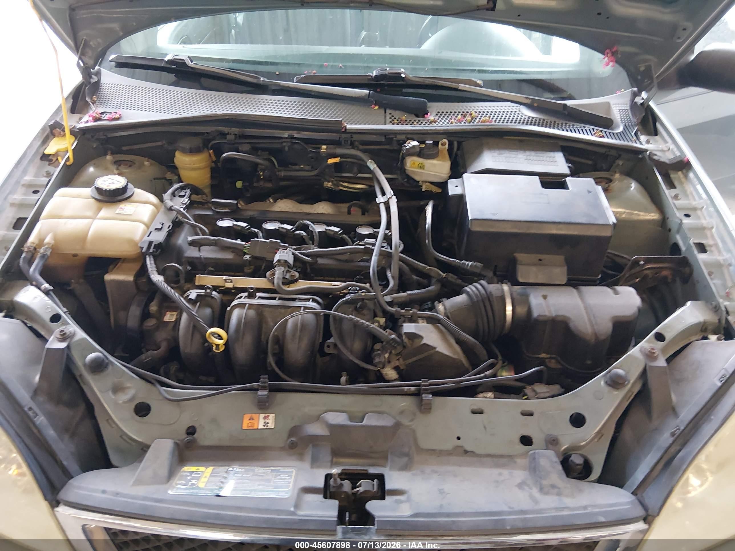 2005 Ford Focus Zx4 Gray vin: 1FAFP34N95W315984
