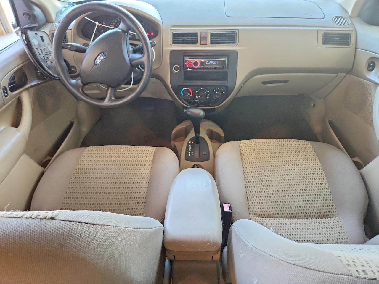 2007 Ford Focus Zx4/s/se/ses Белый vin: 1FAFP34N97W106862